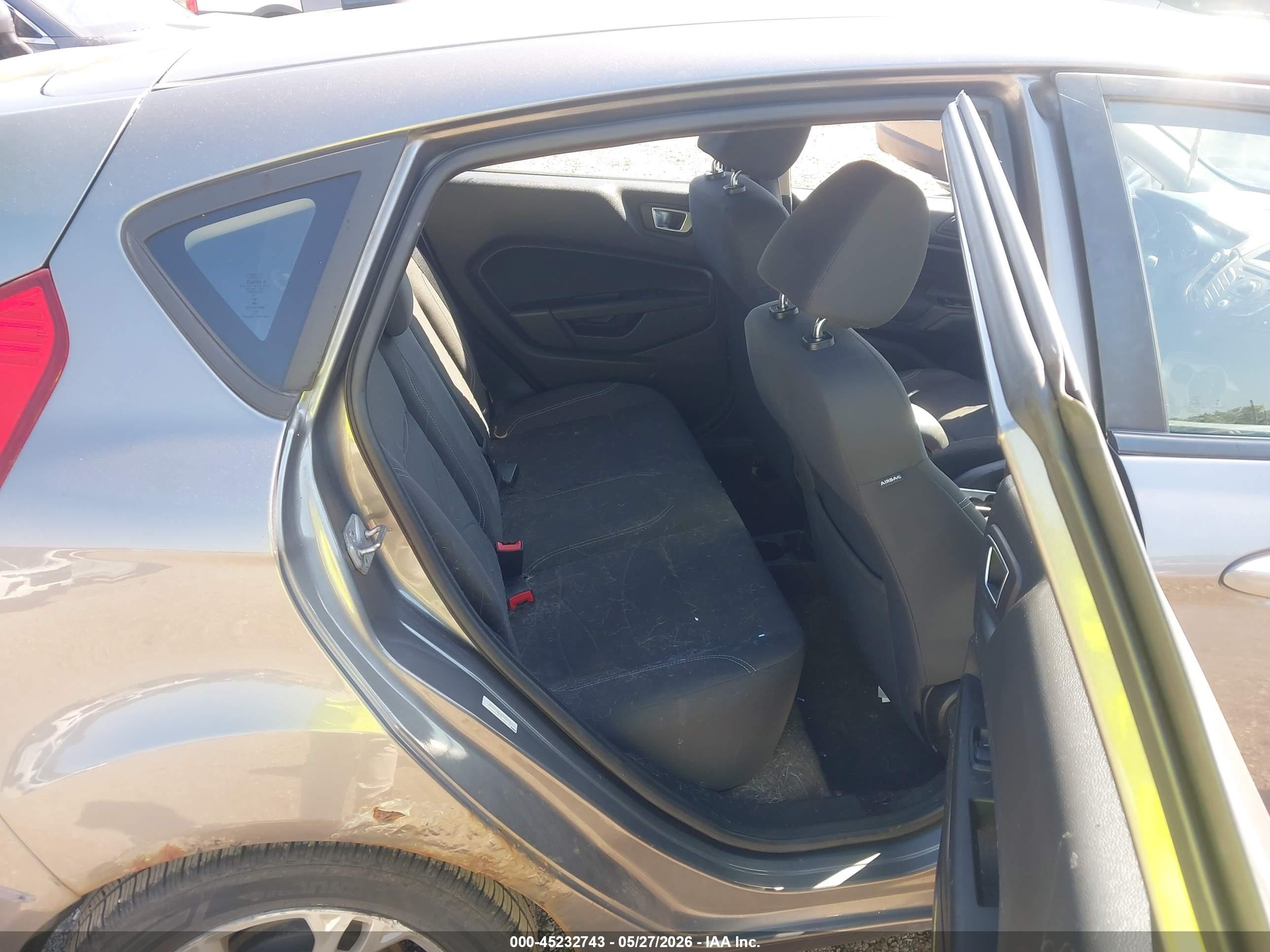 2014 Ford Fiesta Se Gray vin: 3FADP4EJ5EM145731