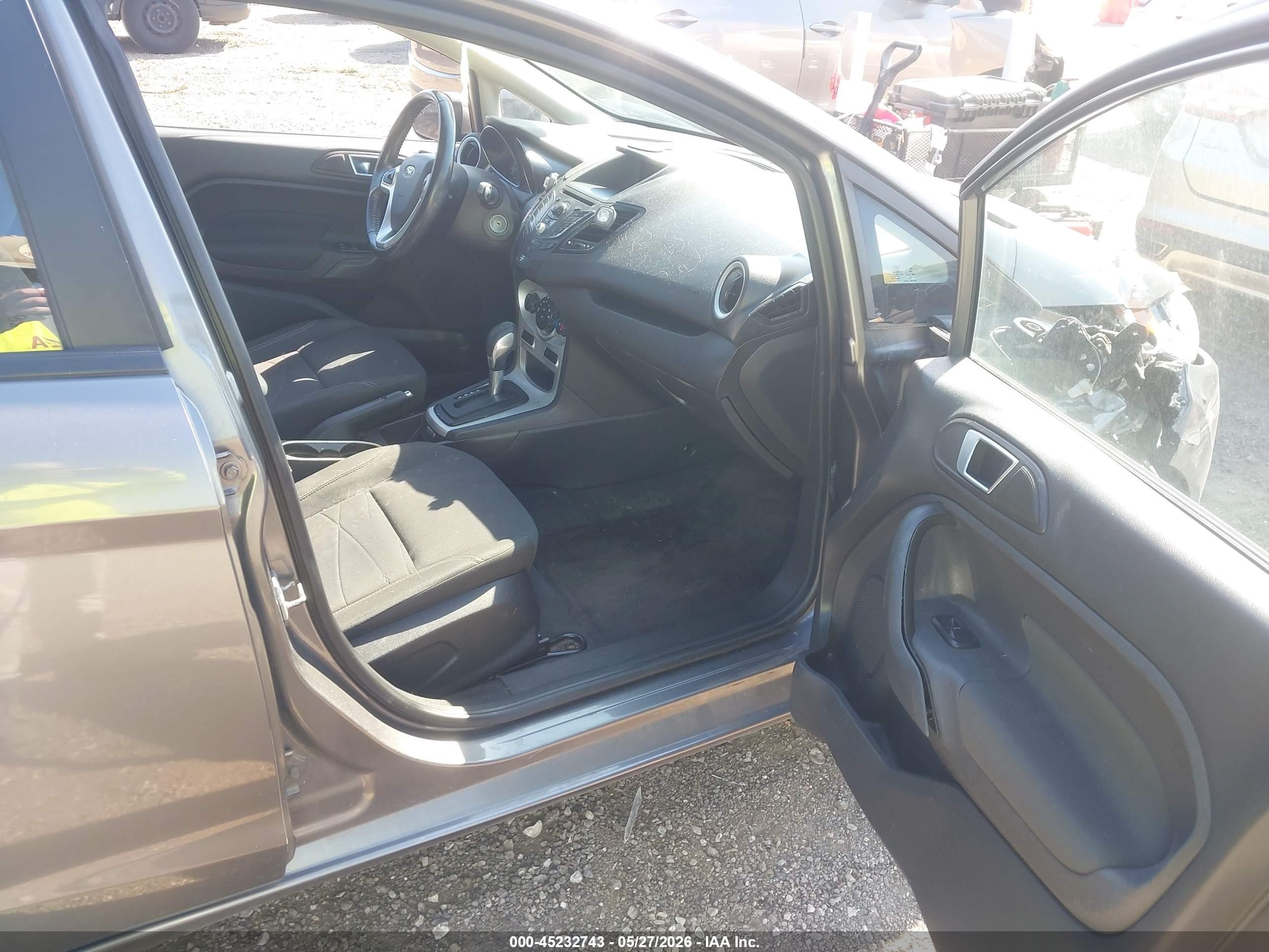 2014 Ford Fiesta Se Gray vin: 3FADP4EJ5EM145731