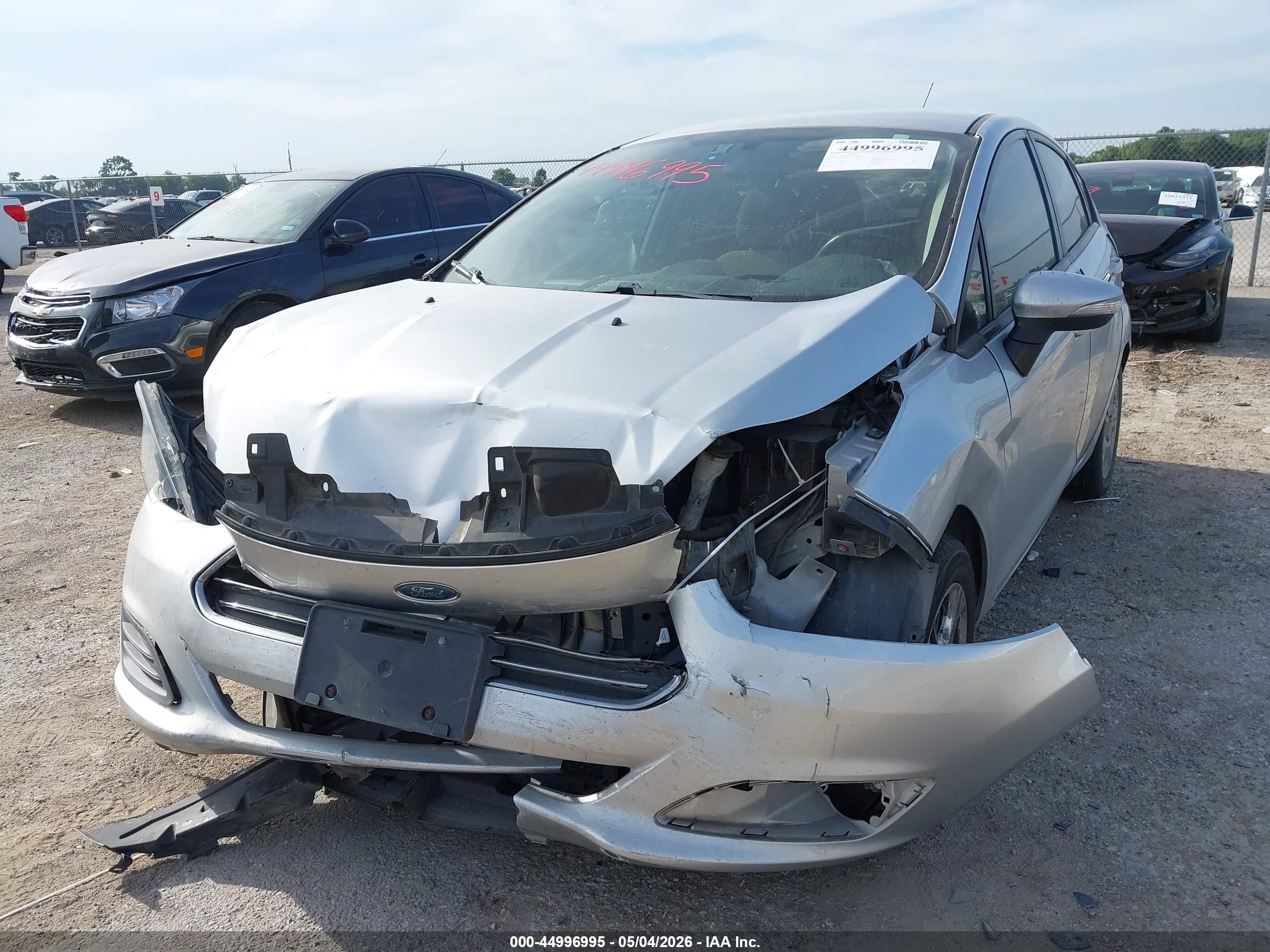 2014 Ford Fiesta Se Silver vin: 3FADP4EJ5EM154560