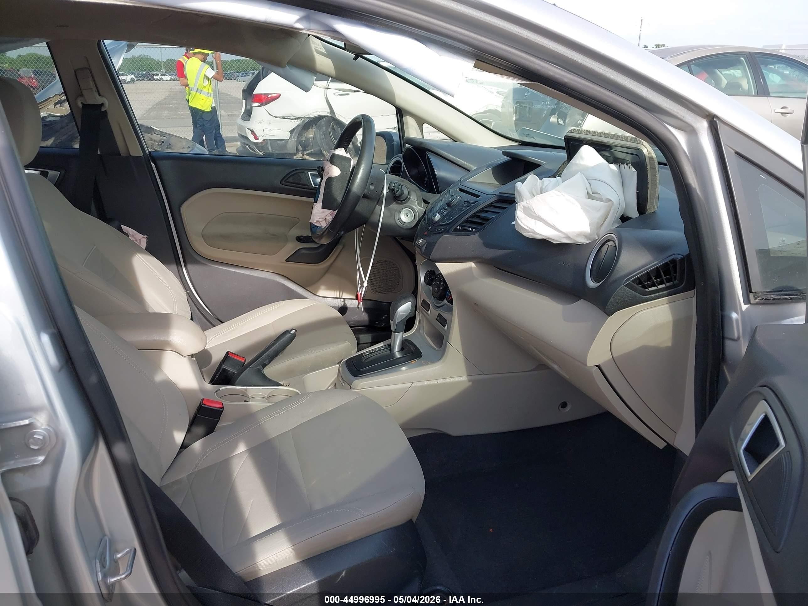 2014 Ford Fiesta Se Silver vin: 3FADP4EJ5EM154560