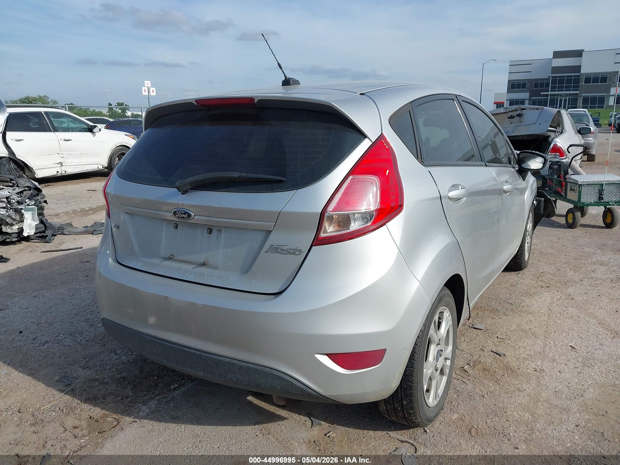 2014 Ford Fiesta Se Silver vin: 3FADP4EJ5EM154560