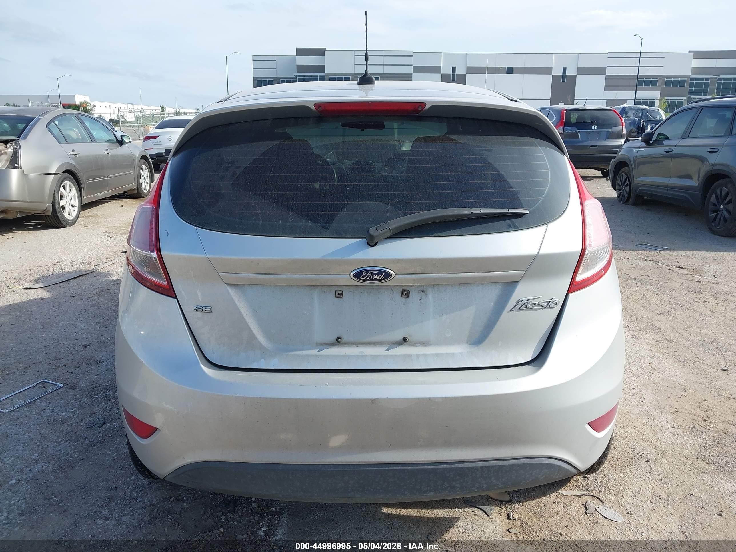 2014 Ford Fiesta Se Silver vin: 3FADP4EJ5EM154560