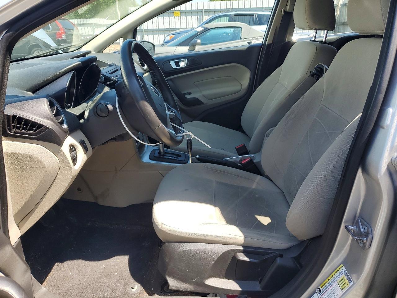 2014 Ford Fiesta Se Silver vin: 3FADP4EJ5EM216099