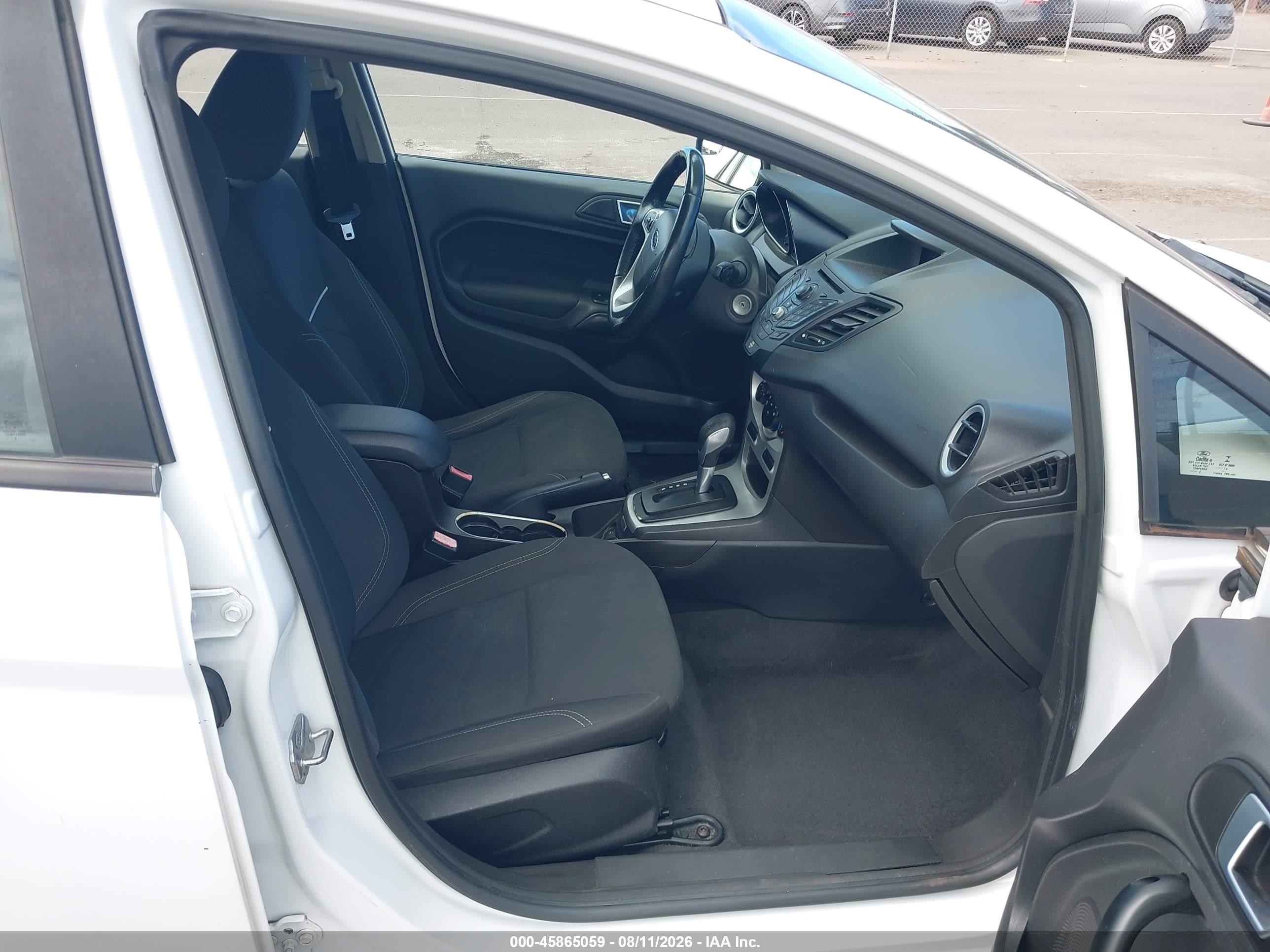 2014 Ford Fiesta Se White vin: 3FADP4EJ5EM227569