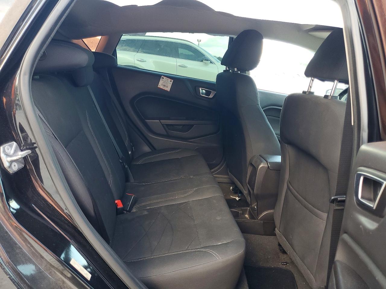 2014 Ford Fiesta Se Черный vin: 3FADP4EJ5EM240483