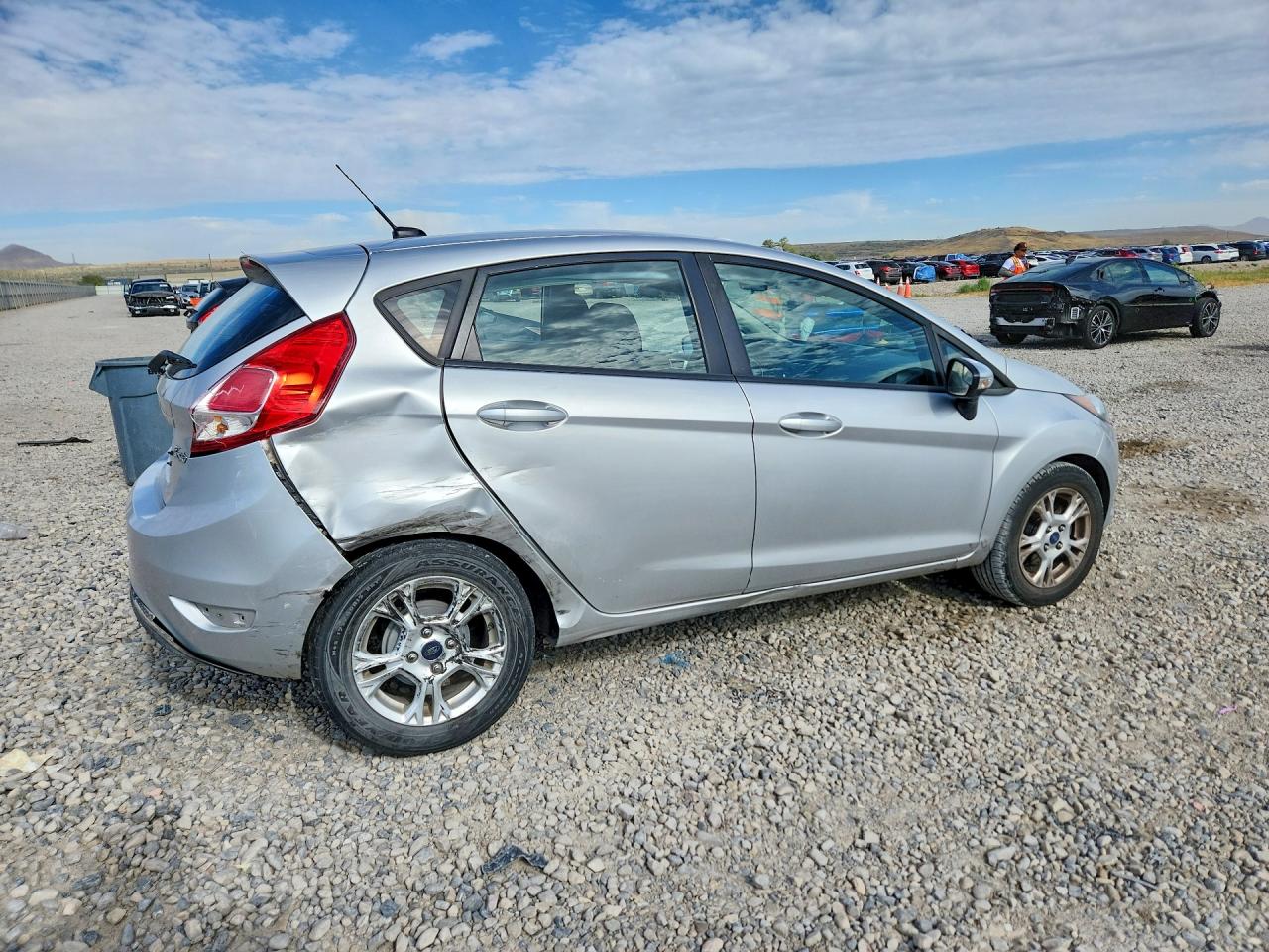 2015 Ford Fiesta Se Silver vin: 3FADP4EJ5FM107949
