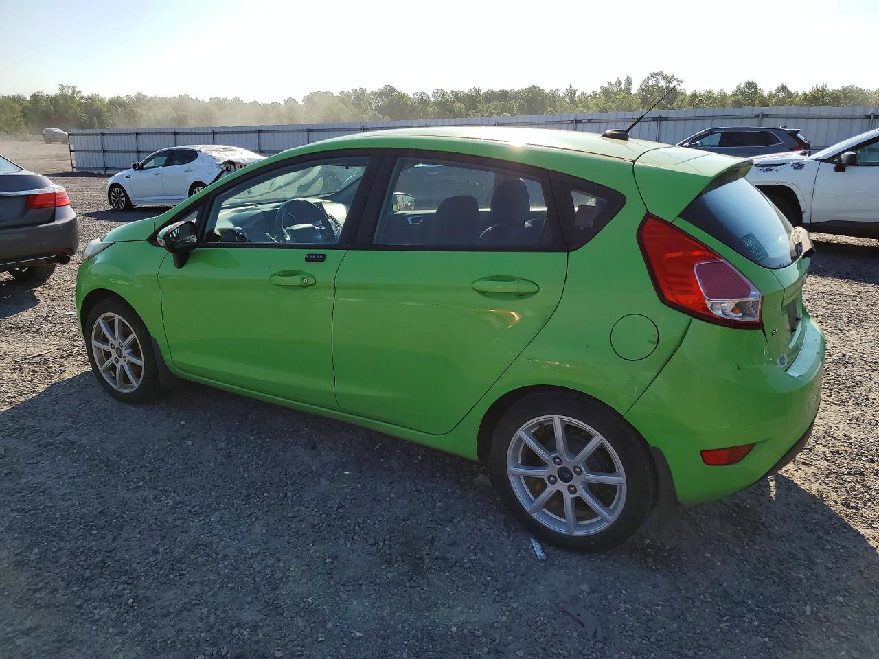 2015 Ford Fiesta Se Green vin: 3FADP4EJ5FM114156