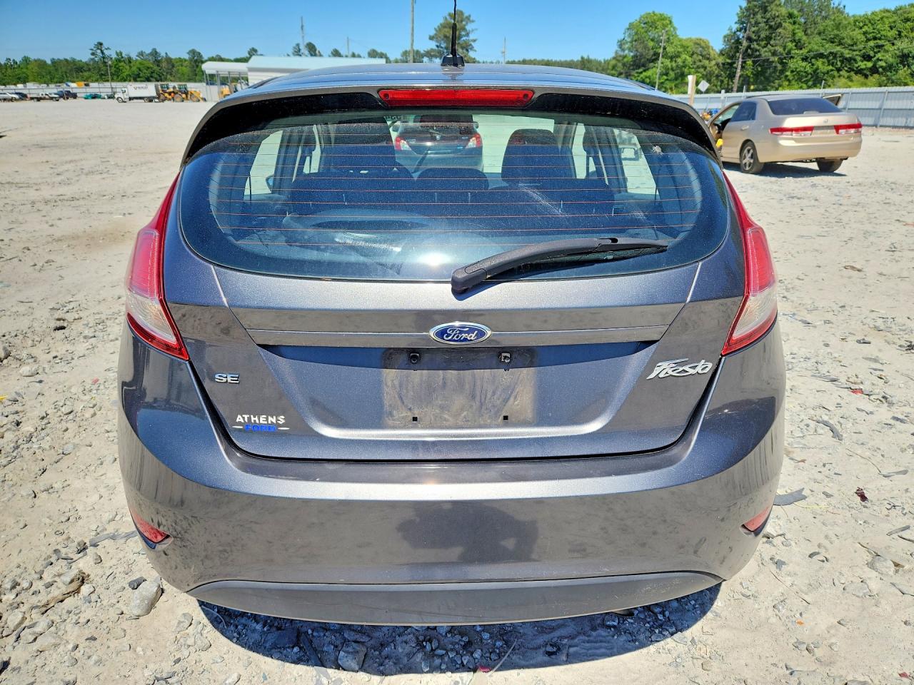 2015 Ford Fiesta Se Gray vin: 3FADP4EJ5FM120622