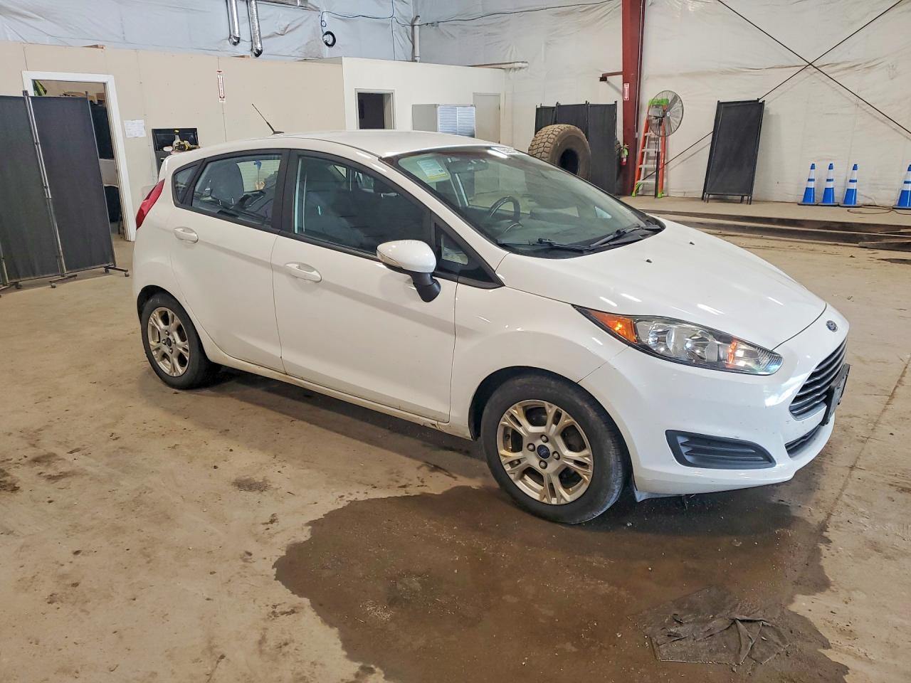 2015 Ford Fiesta Se White vin: 3FADP4EJ5FM179685