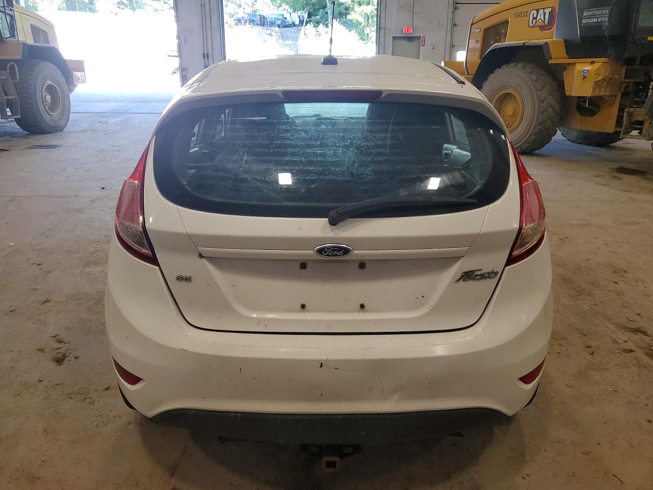 2015 Ford Fiesta Se White vin: 3FADP4EJ5FM179685