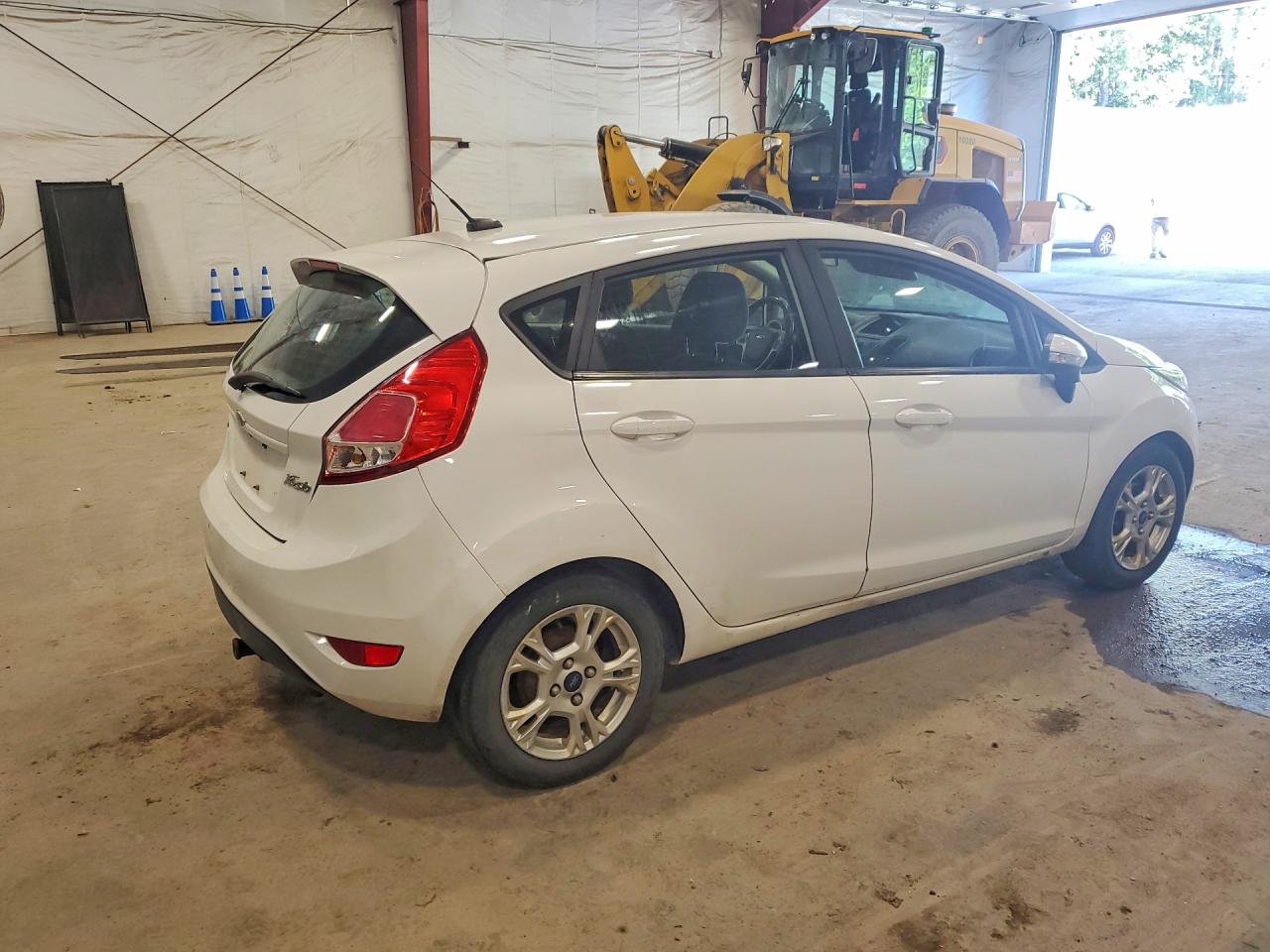2015 Ford Fiesta Se White vin: 3FADP4EJ5FM179685