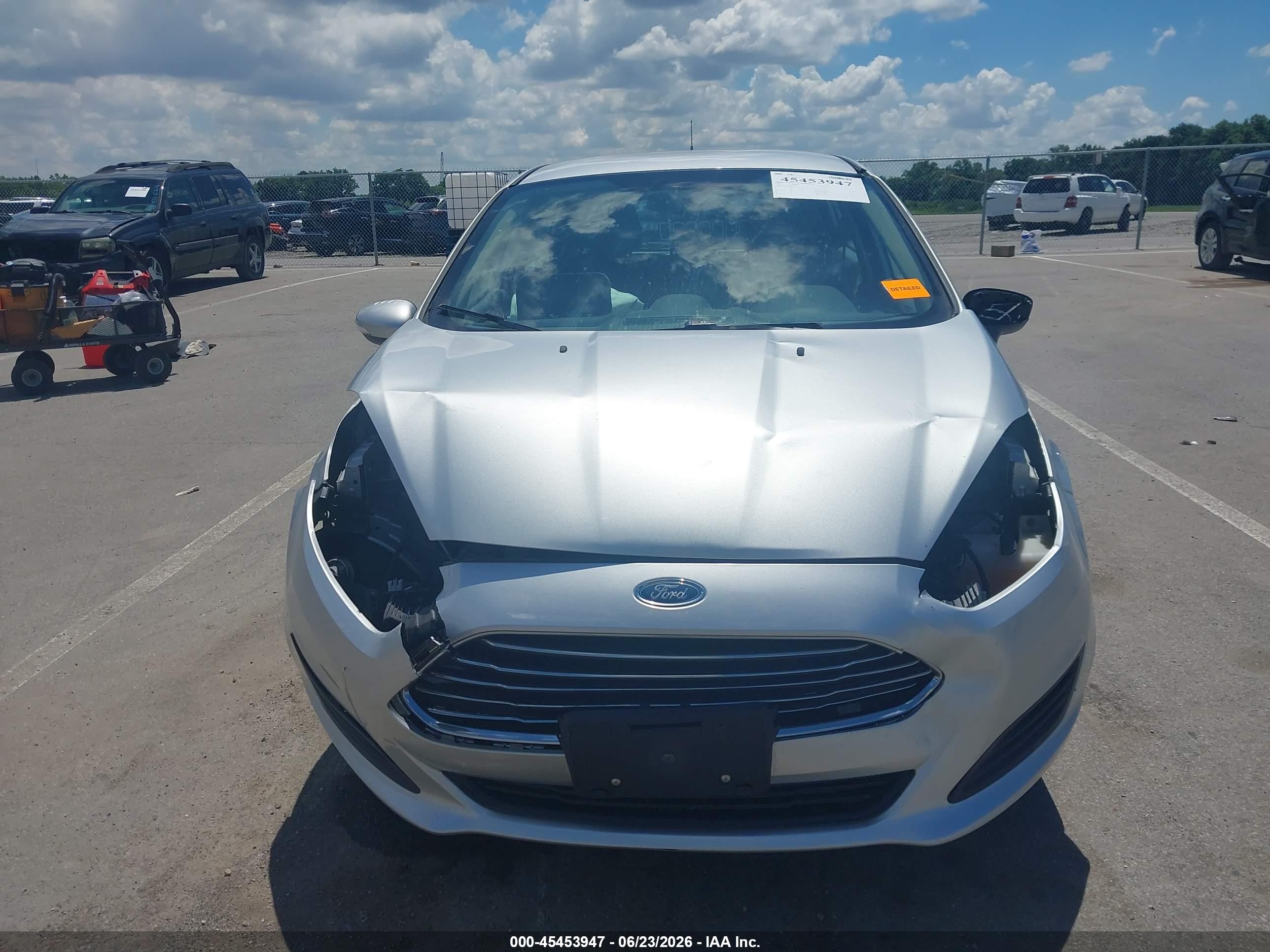 2015 Ford Fiesta Se Silver vin: 3FADP4EJ5FM187253