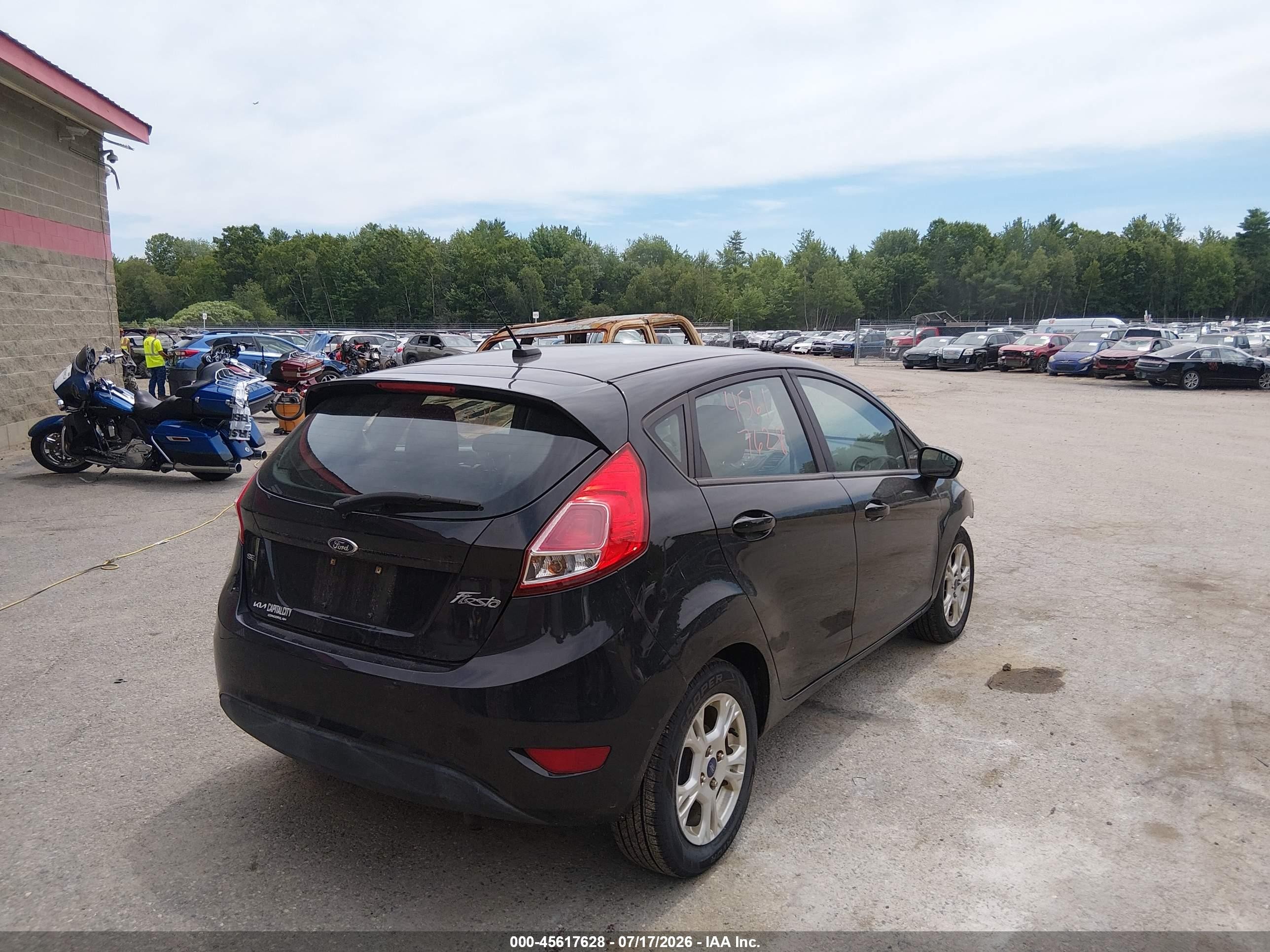 2015 Ford Fiesta Se Black vin: 3FADP4EJ5FM202396