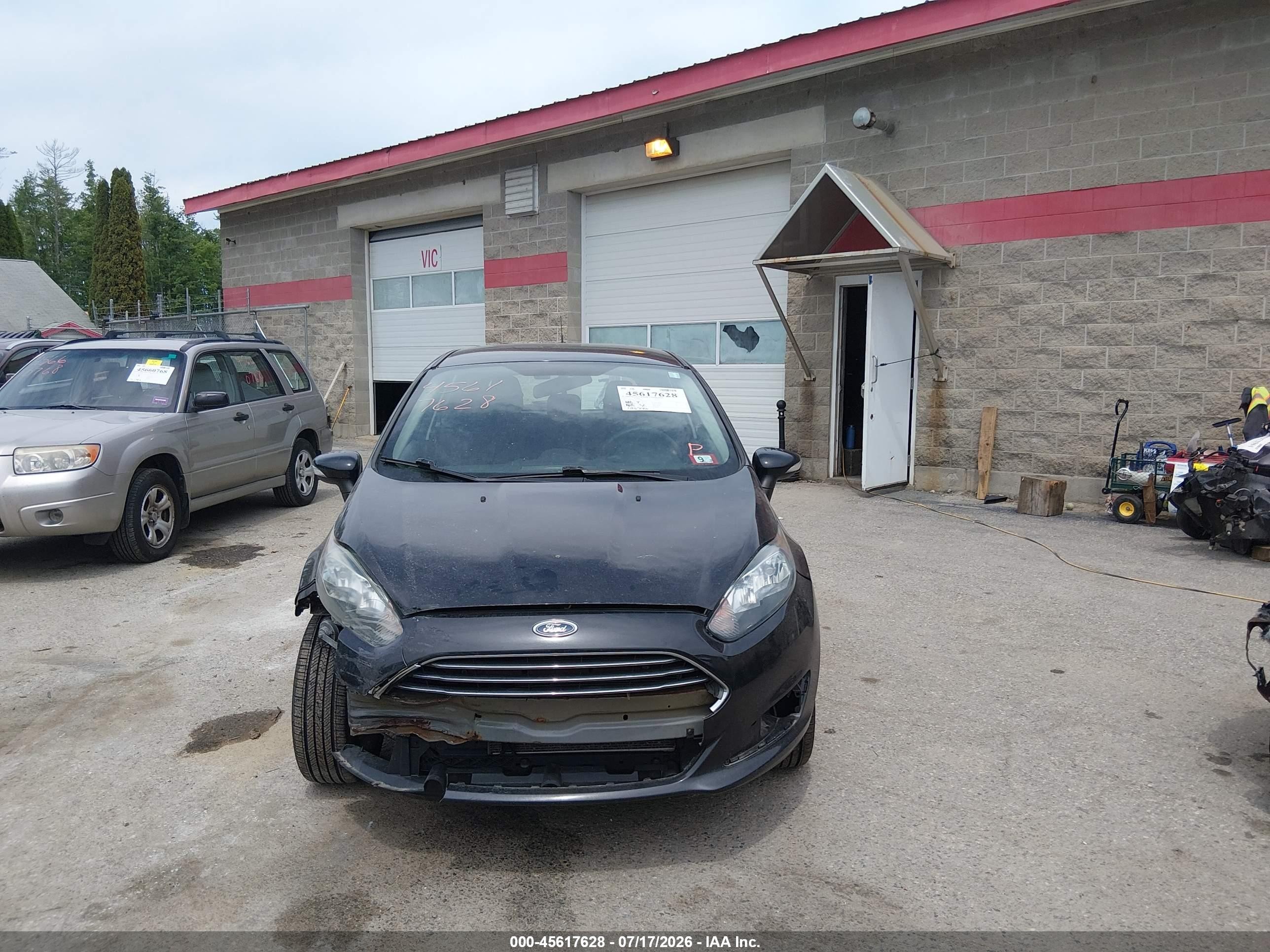 2015 Ford Fiesta Se Black vin: 3FADP4EJ5FM202396