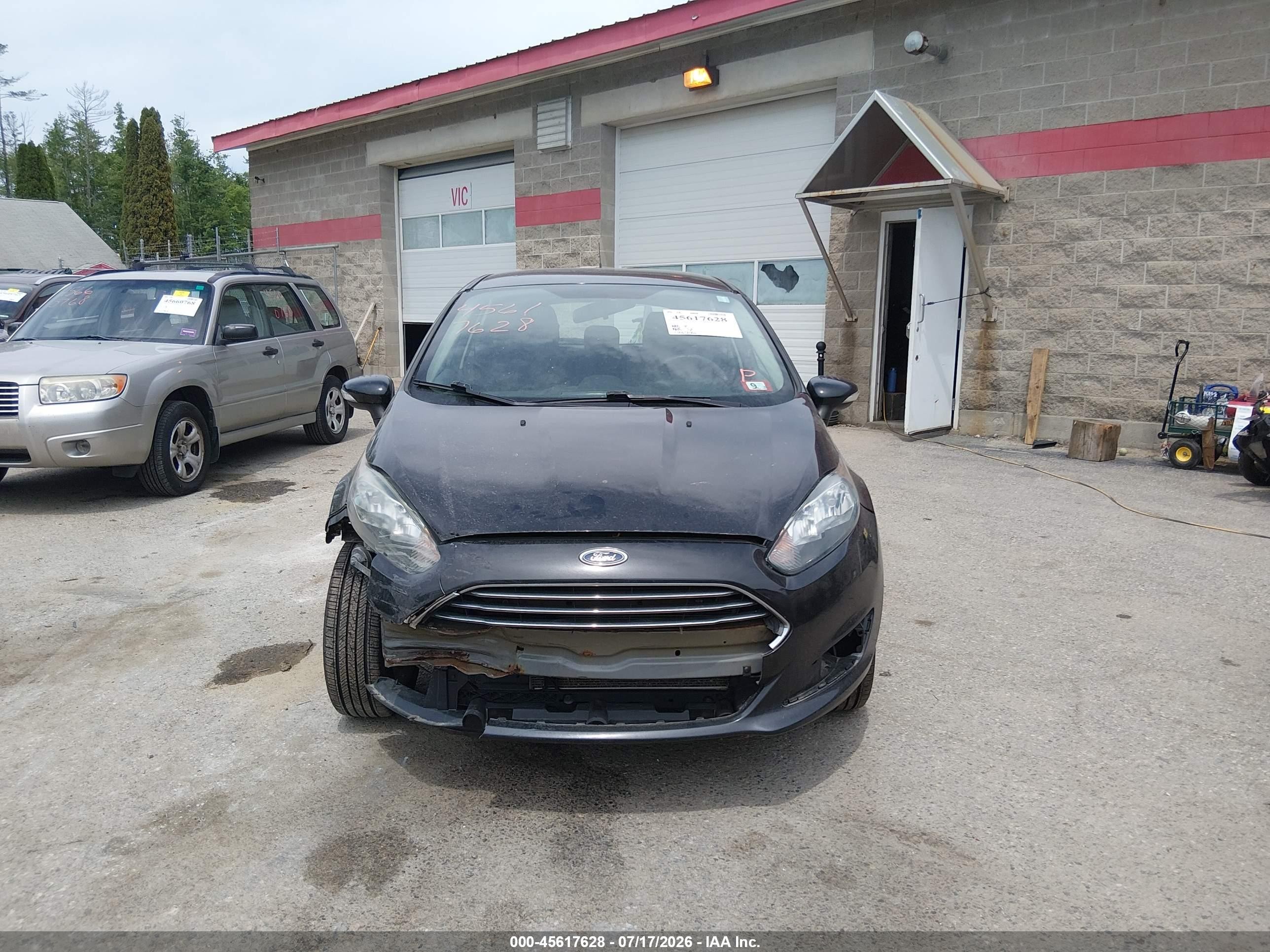 2015 Ford Fiesta Se Black vin: 3FADP4EJ5FM202396