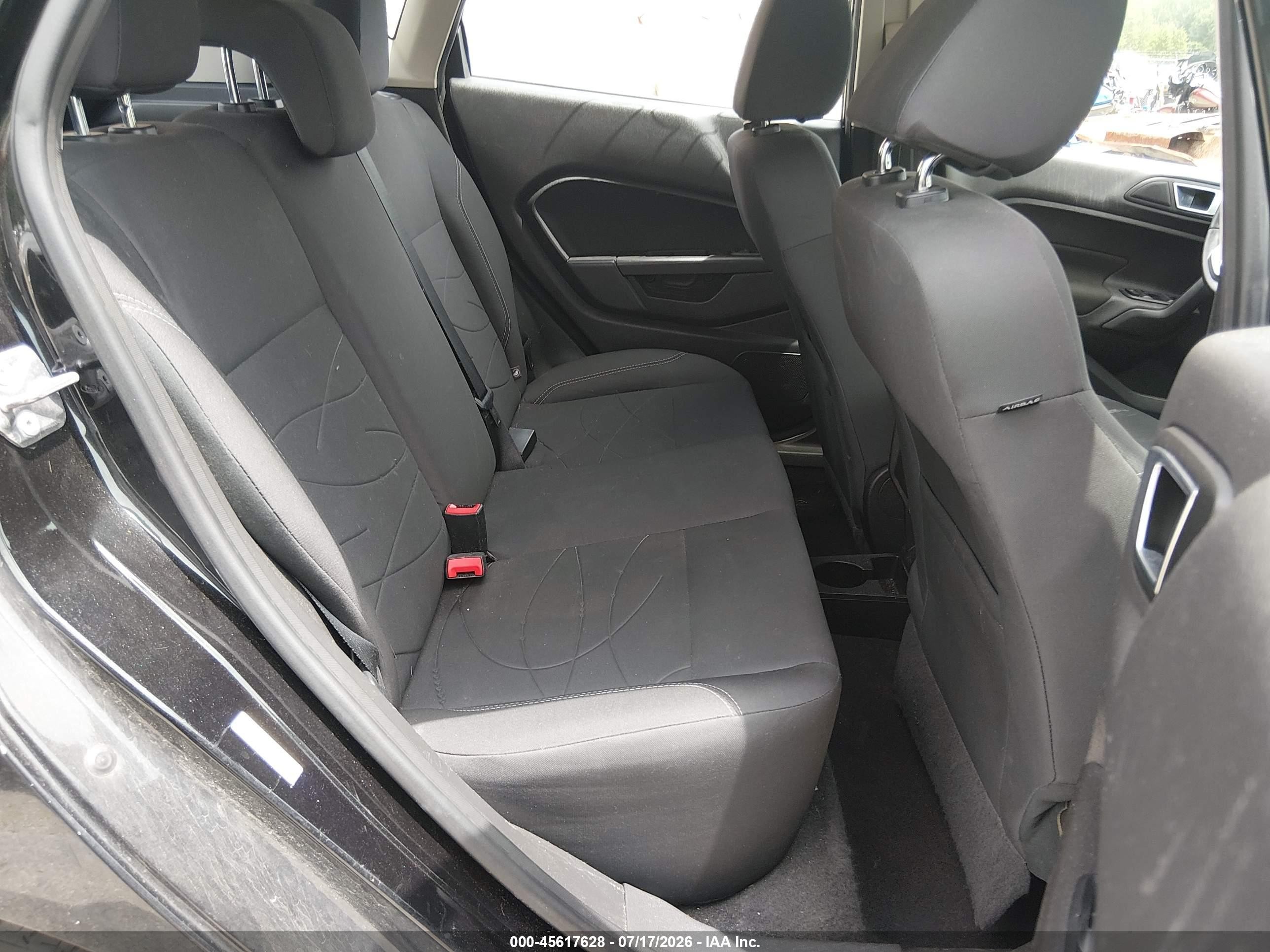 2015 Ford Fiesta Se Black vin: 3FADP4EJ5FM202396