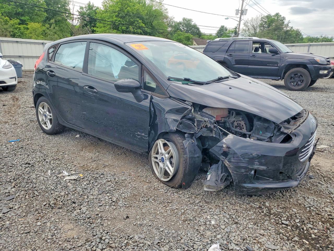 2017 Ford Fiesta Se Черный vin: 3FADP4EJ5HM119117