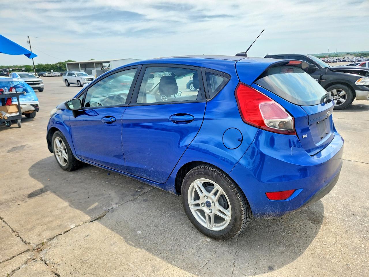 2018 Ford Fiesta Se Синий vin: 3FADP4EJ5JM106910