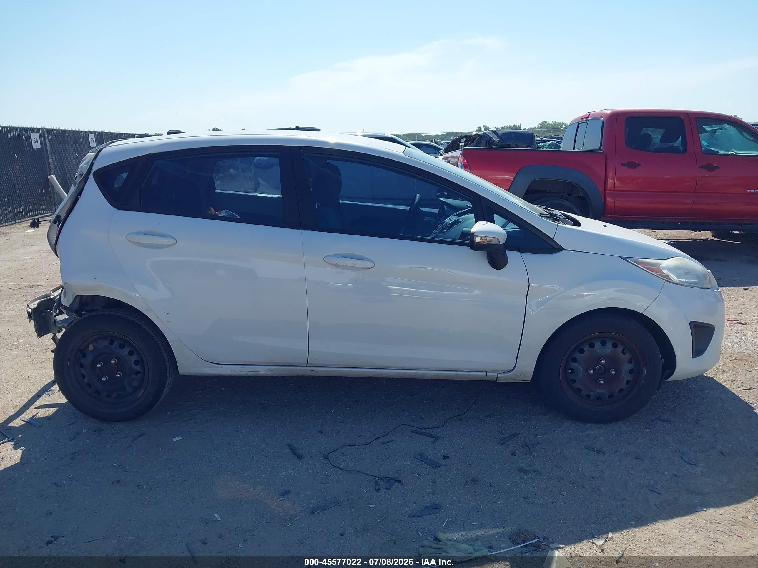 2013 Ford Fiesta Se White vin: 3FADP4EJ6DM176582