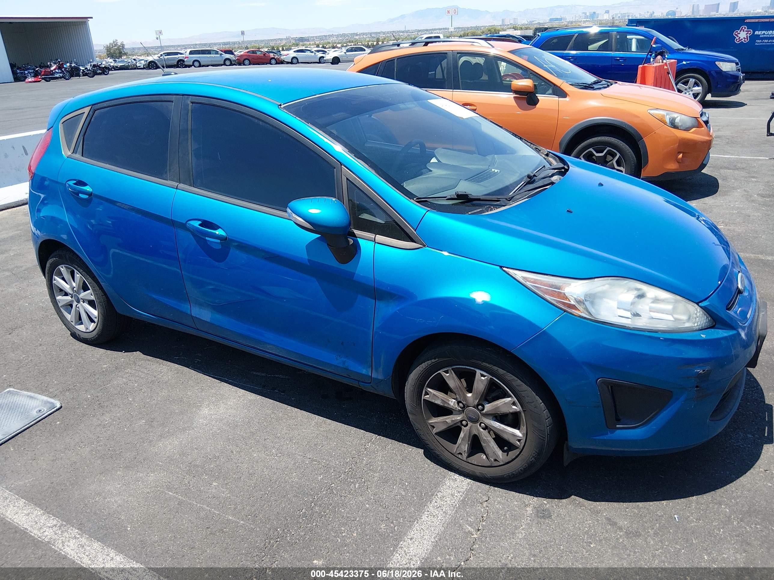 2013 Ford Fiesta Se Blue vin: 3FADP4EJ6DM186223