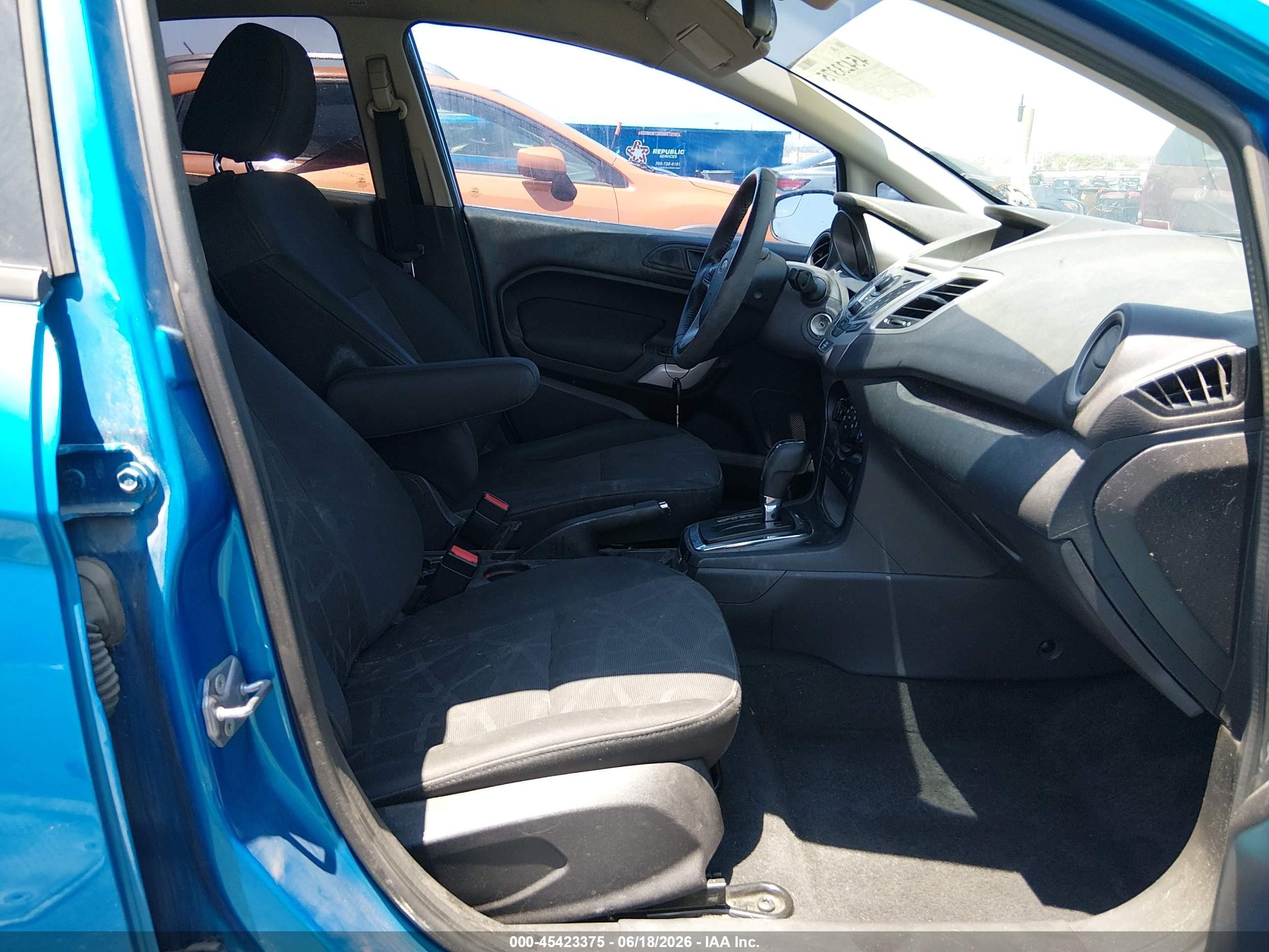 2013 Ford Fiesta Se Blue vin: 3FADP4EJ6DM186223