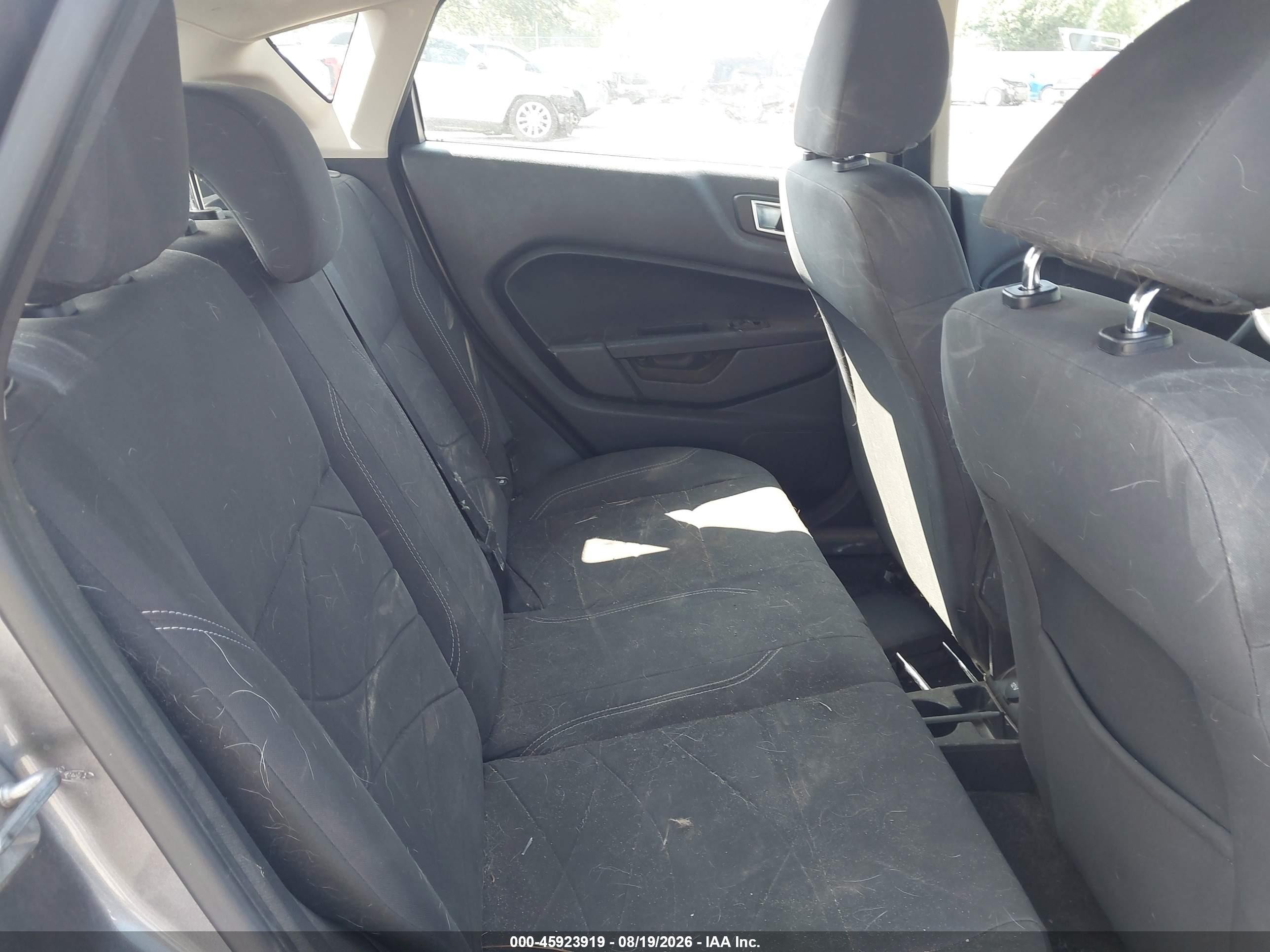 2014 Ford Fiesta Se Gray vin: 3FADP4EJ6EM145334