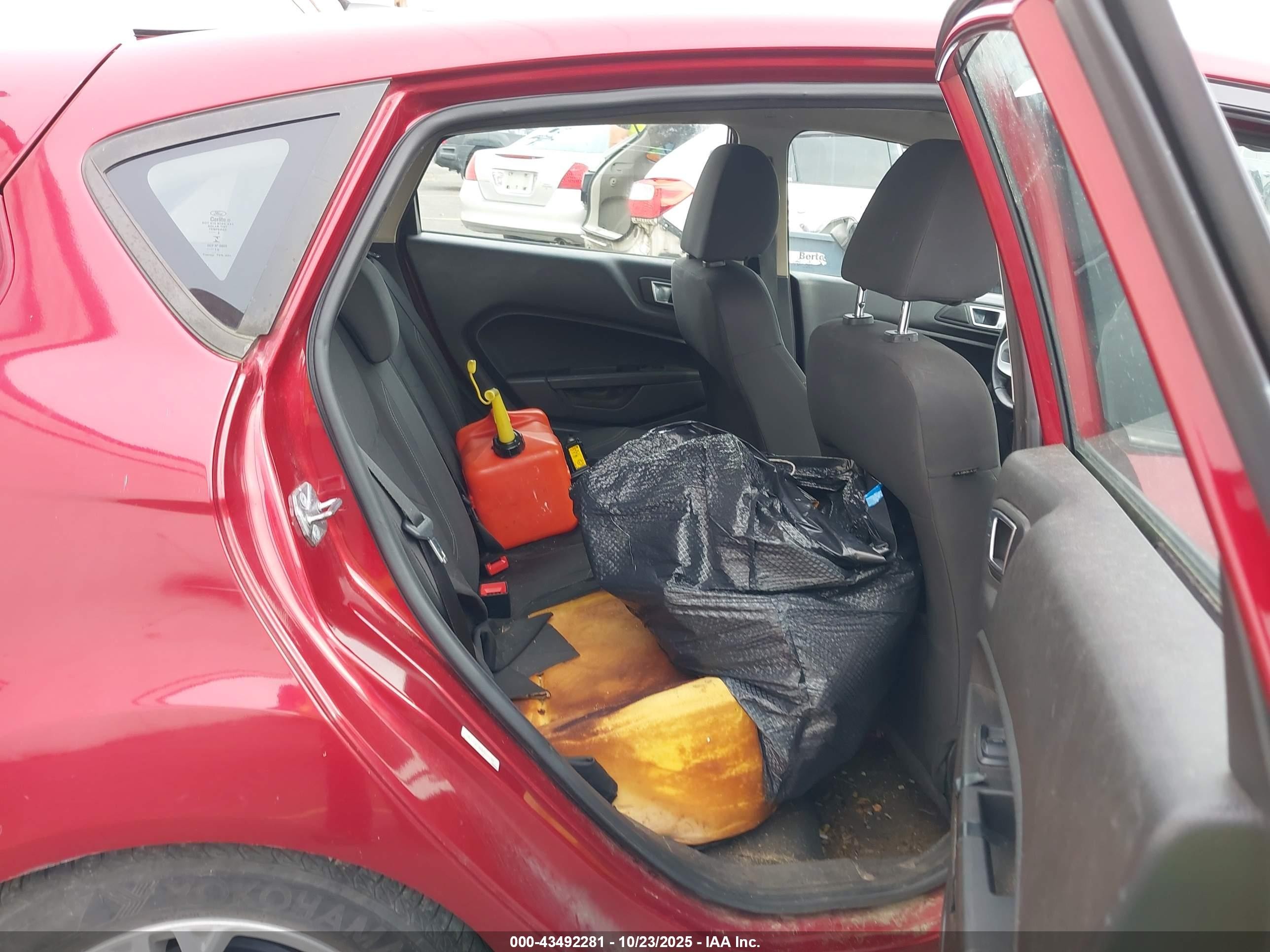 2014 Ford Fiesta Se Red vin: 3FADP4EJ6EM235891