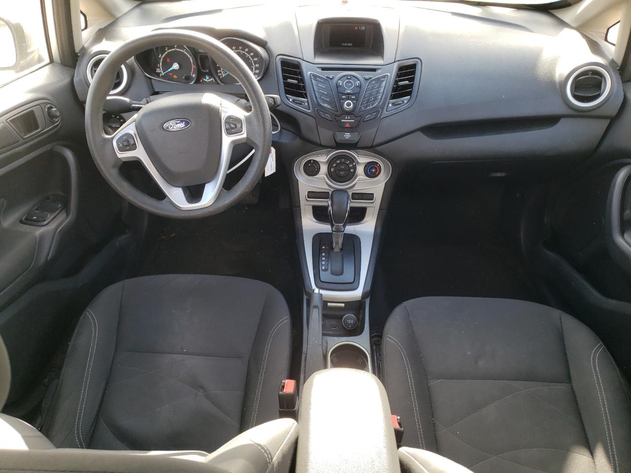 2018 Ford Fiesta Se Silver vin: 3FADP4EJ6JM127412