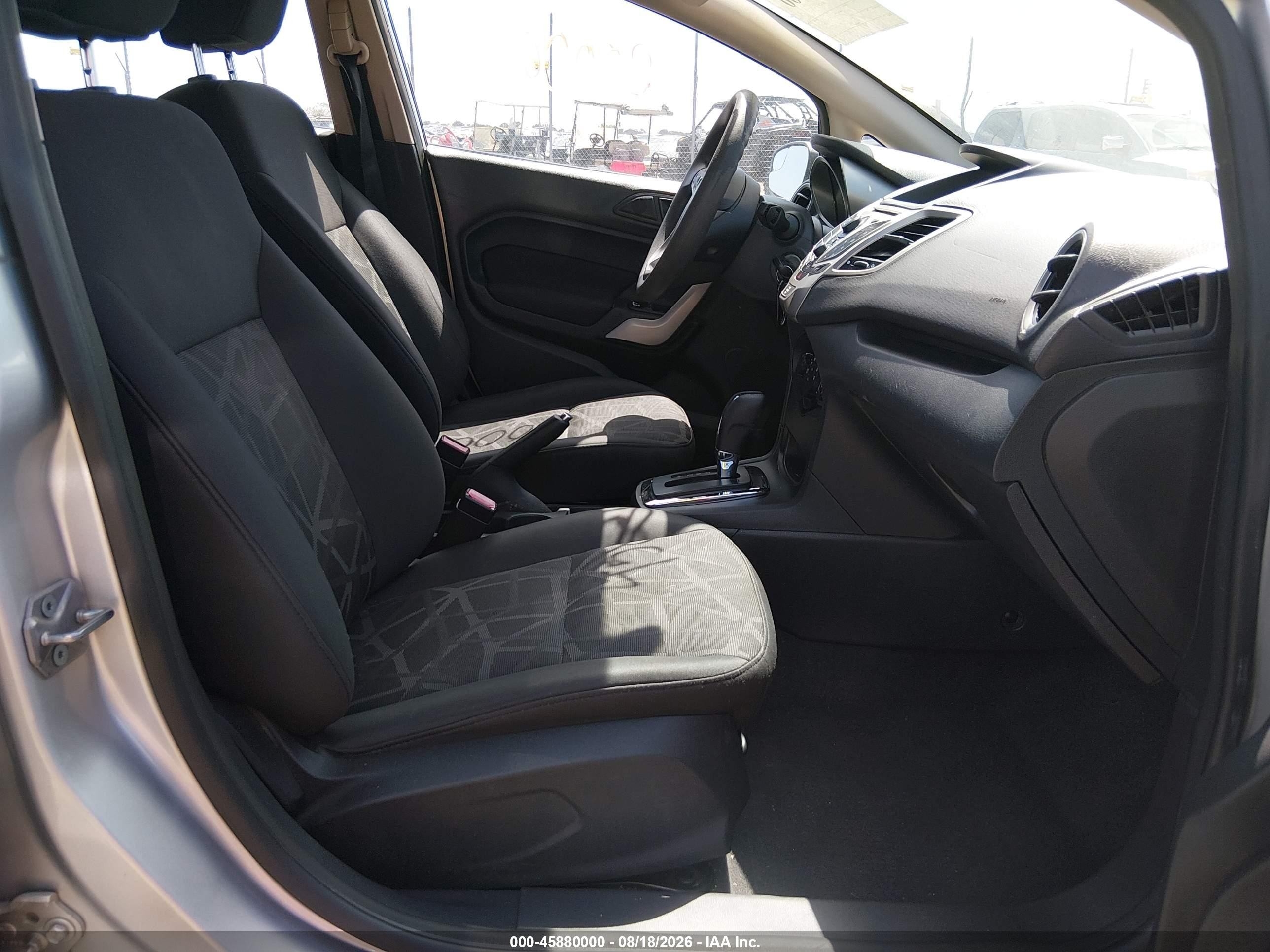 2011 Ford Fiesta Se Silver vin: 3FADP4EJ7BM116775