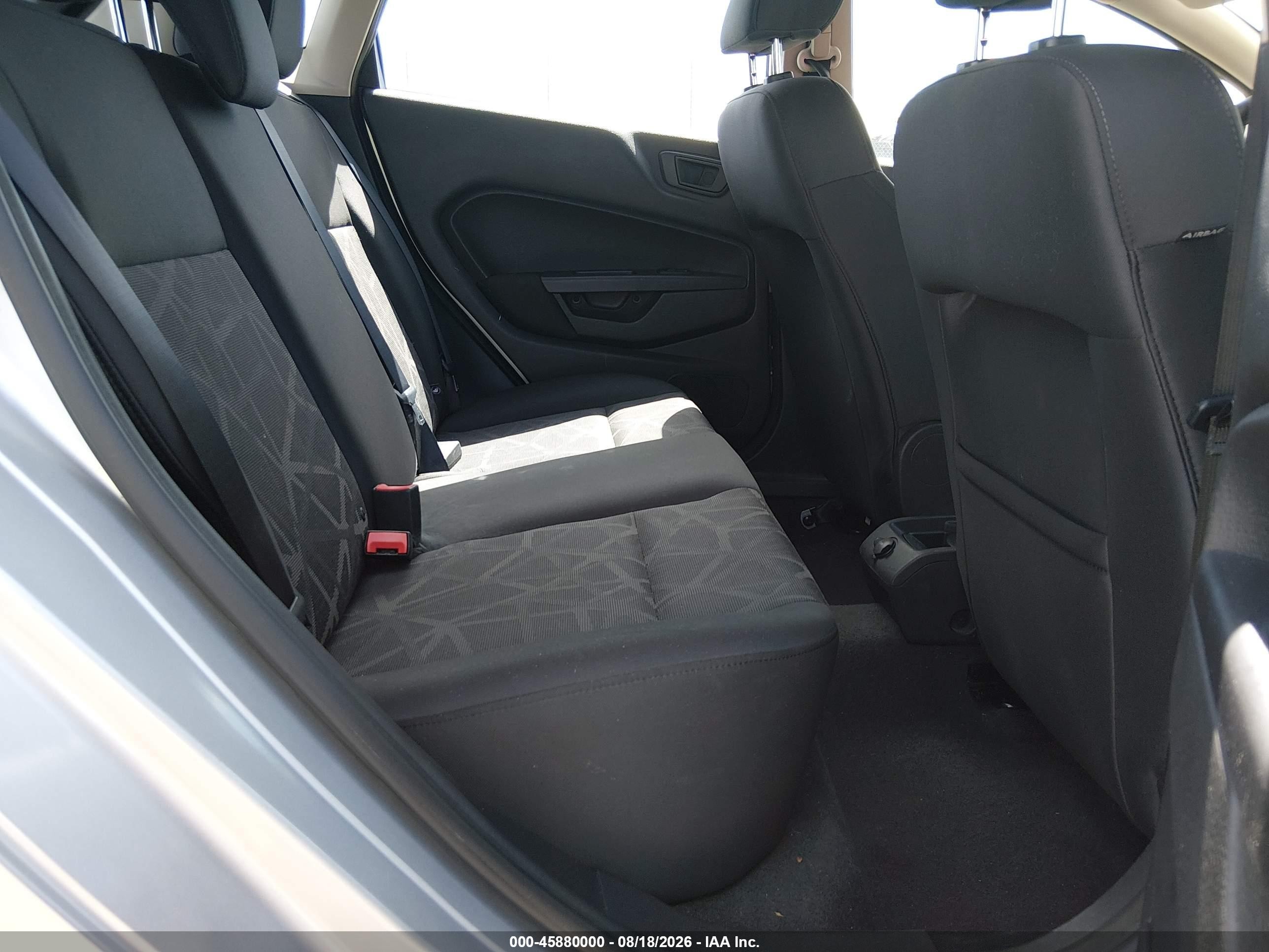2011 Ford Fiesta Se Silver vin: 3FADP4EJ7BM116775