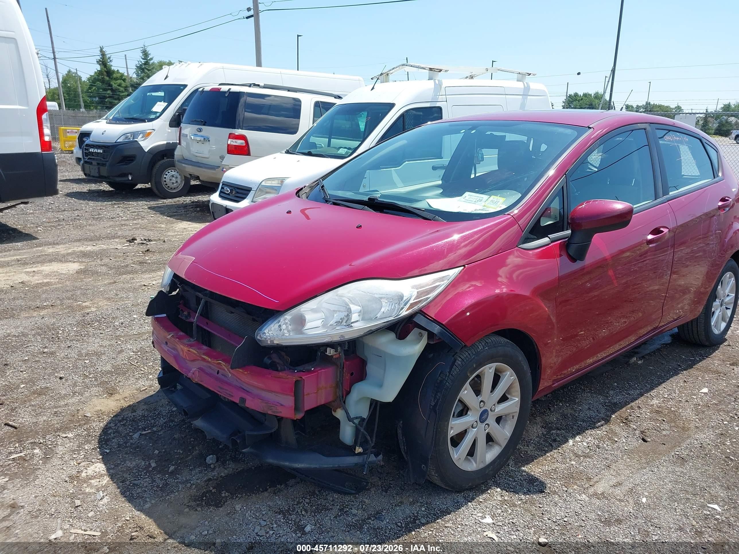 2011 Ford Fiesta Se Красный vin: 3FADP4EJ7BM200613