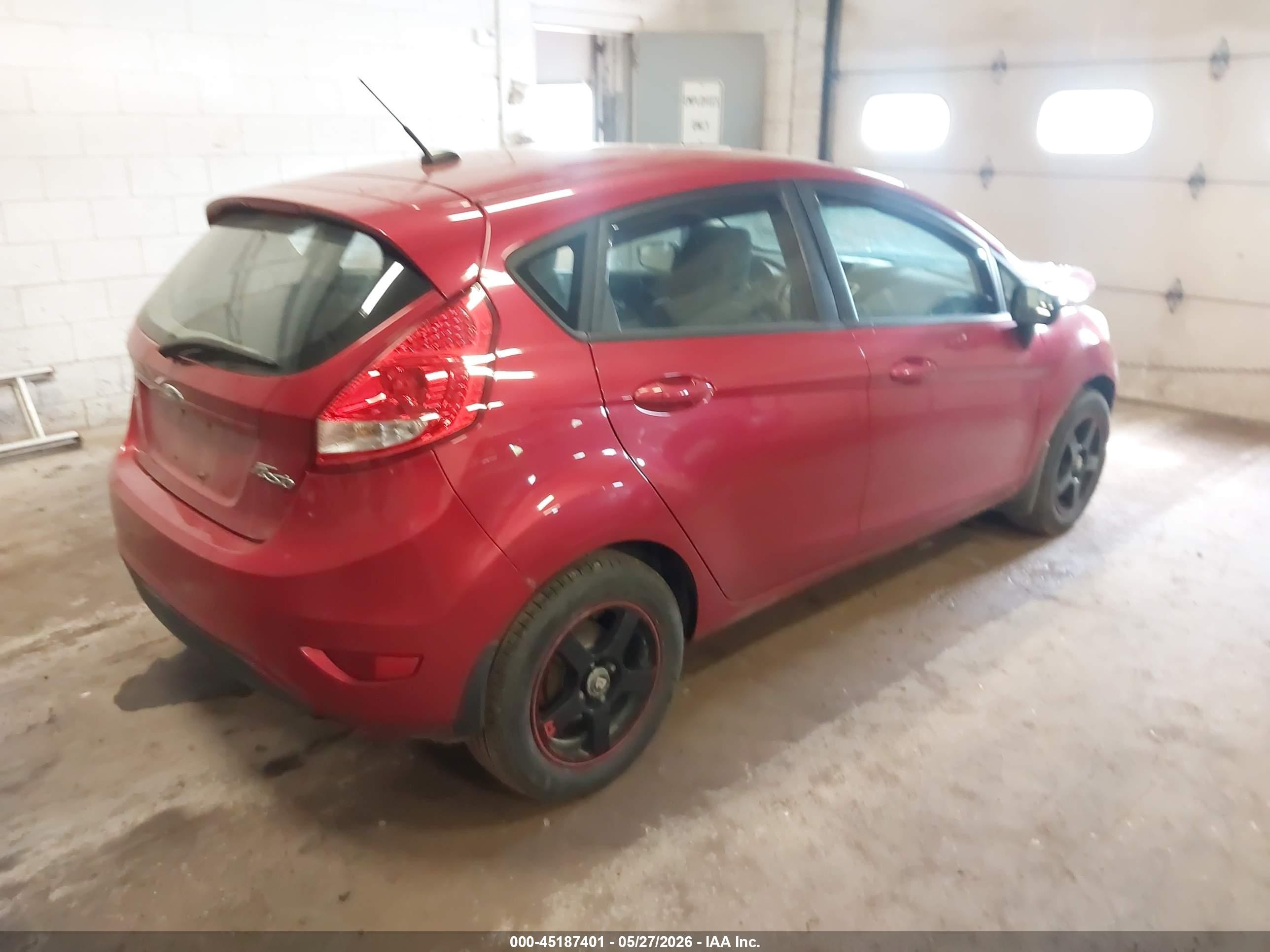 2012 Ford Fiesta Se Red vin: 3FADP4EJ7CM118365