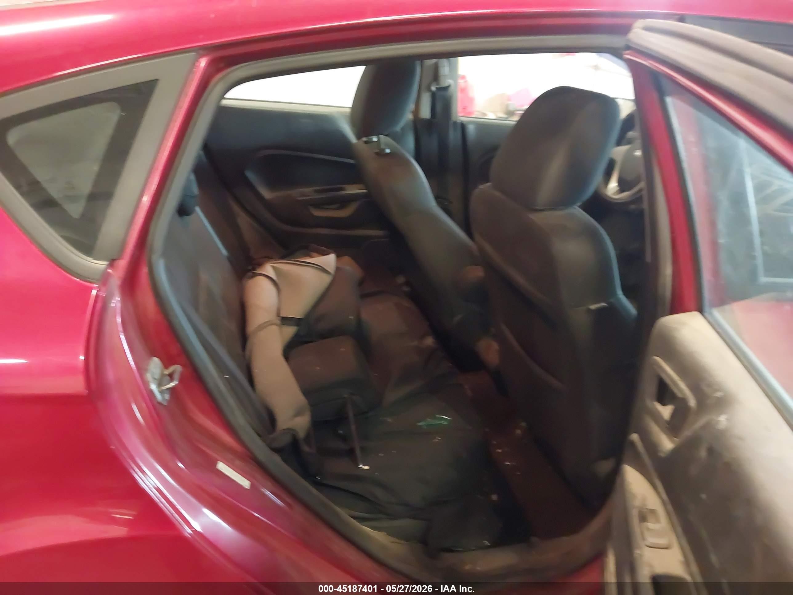2012 Ford Fiesta Se Red vin: 3FADP4EJ7CM118365