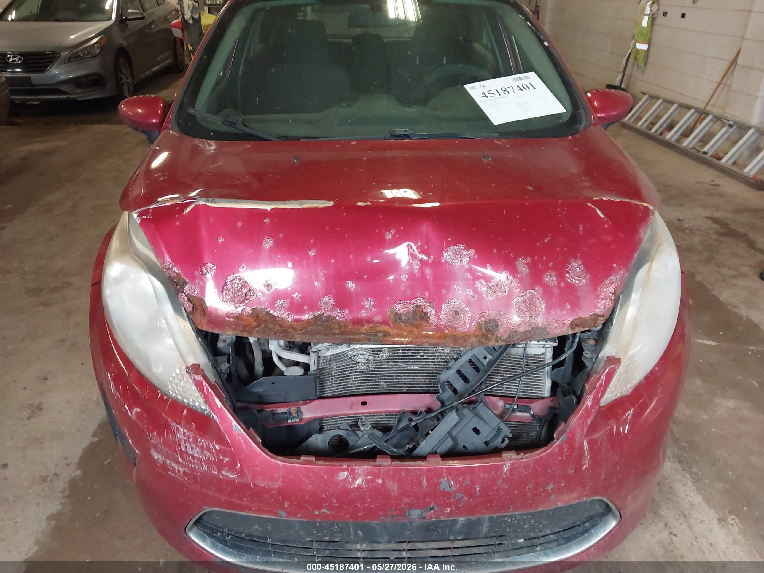 2012 Ford Fiesta Se Red vin: 3FADP4EJ7CM118365