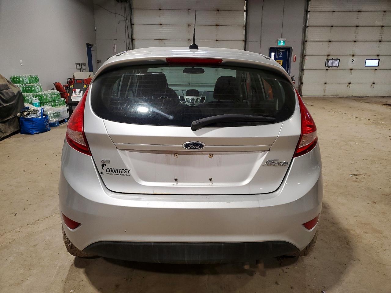 2013 Ford Fiesta Se Silver vin: 3FADP4EJ7DM135099