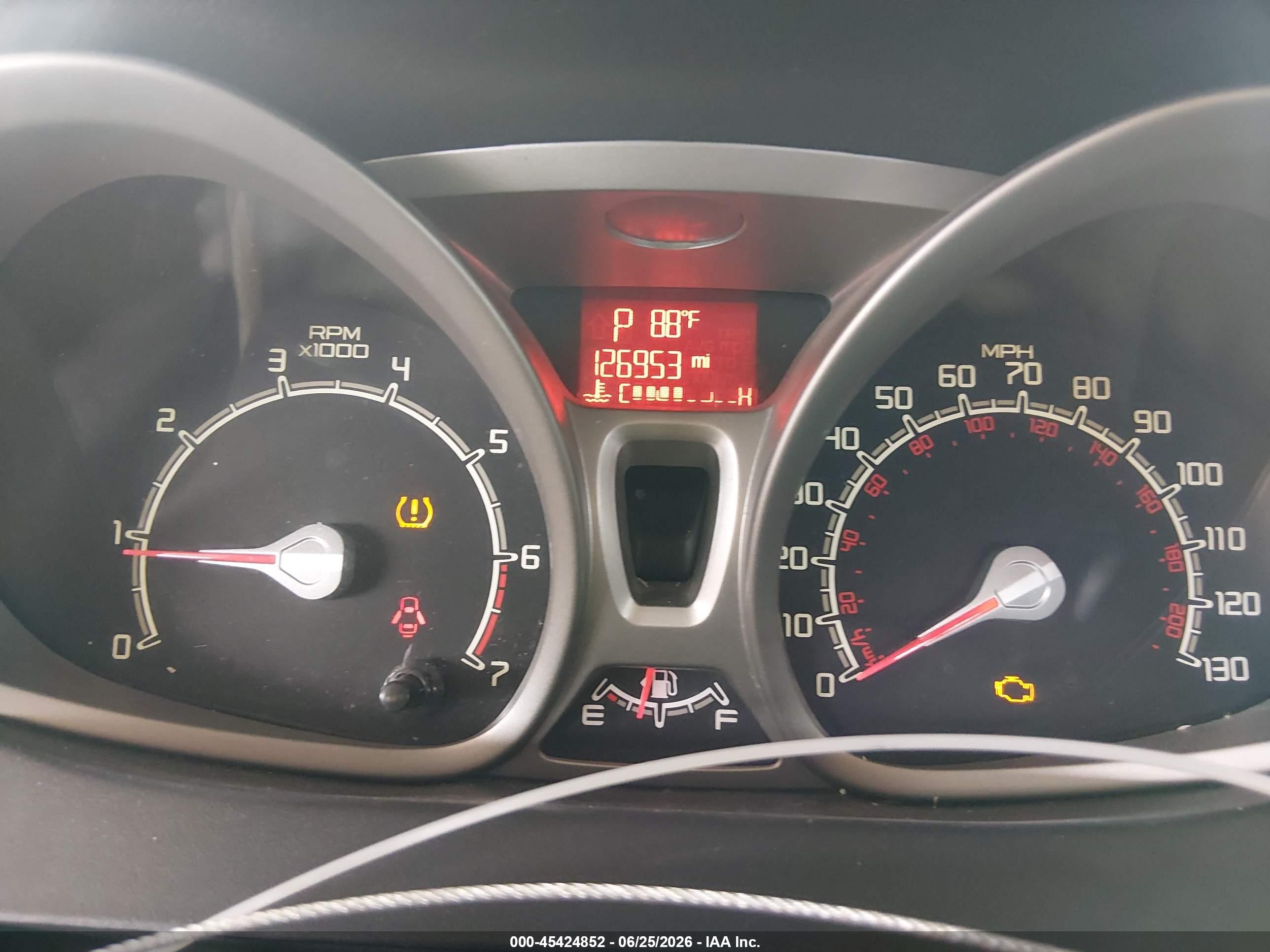 2013 Ford Fiesta Se Черный vin: 3FADP4EJ7DM219827