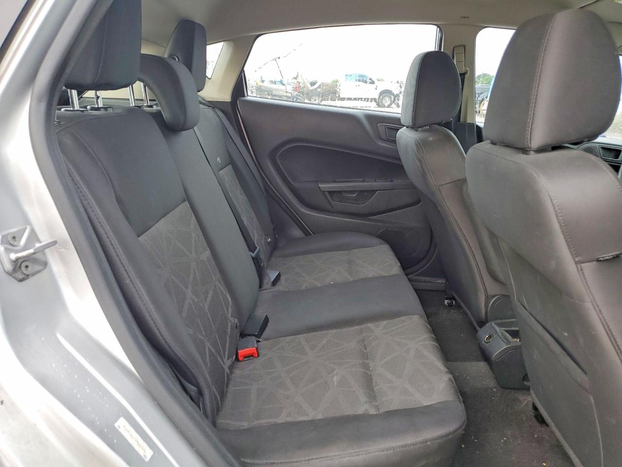 2013 Ford Fiesta Se Silver vin: 3FADP4EJ7DM223263