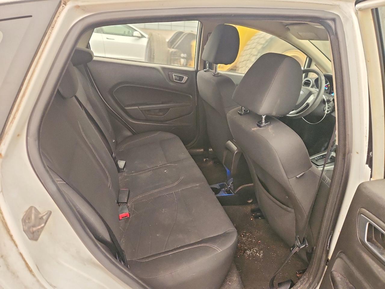 2014 Ford Fiesta Se White vin: 3FADP4EJ7EM105635