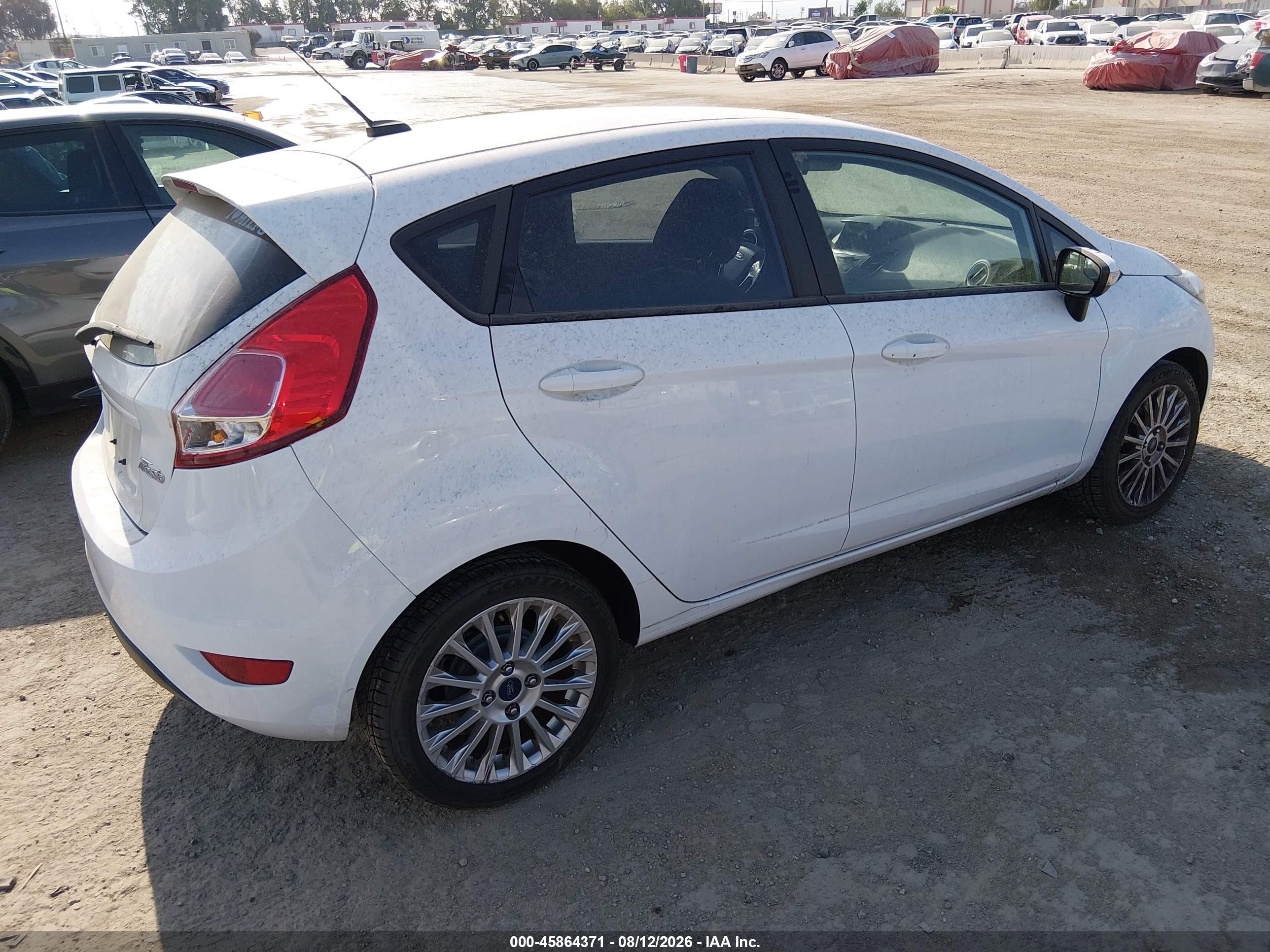 2015 Ford Fiesta Se White vin: 3FADP4EJ7FM108245