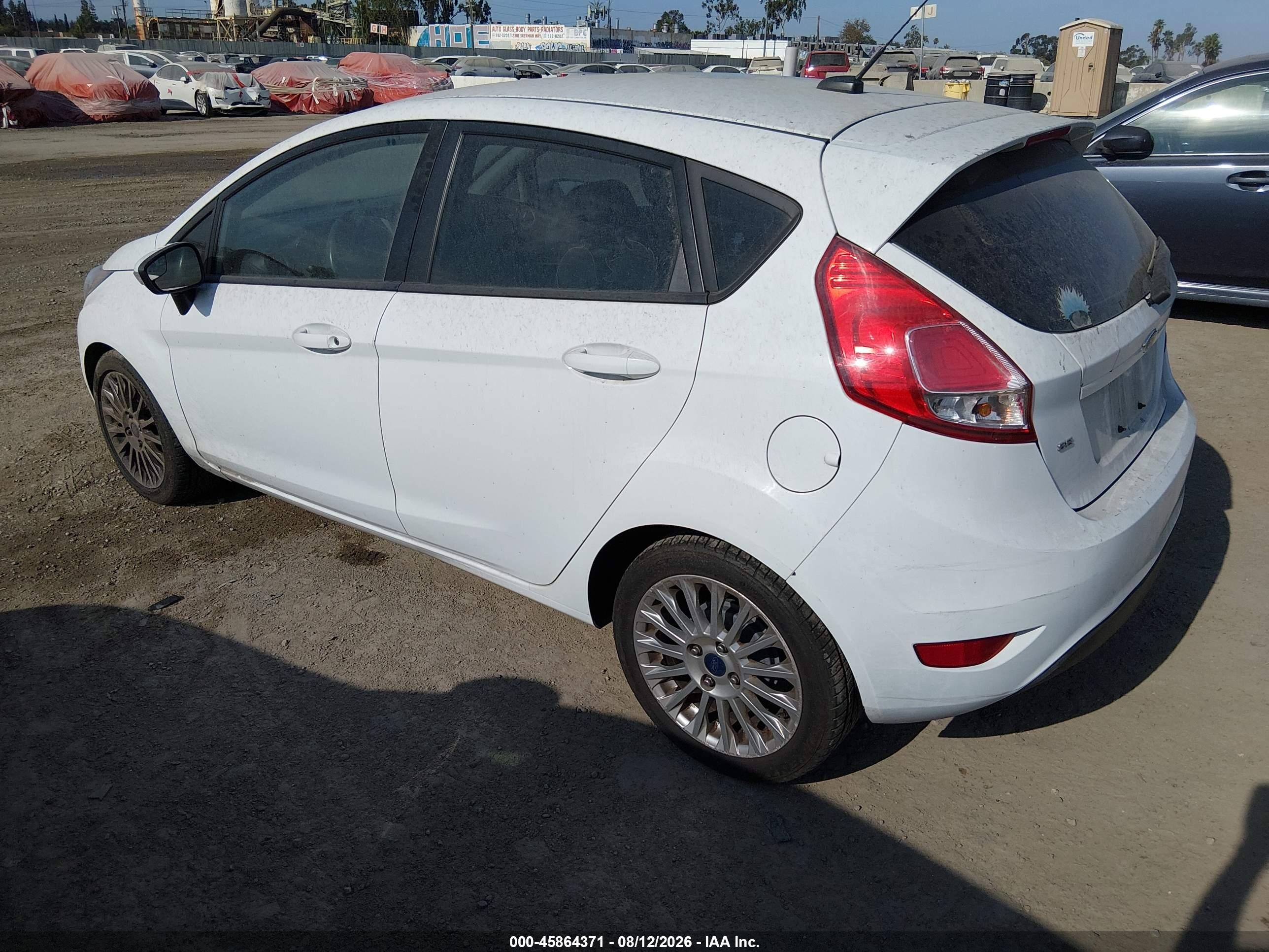 2015 Ford Fiesta Se White vin: 3FADP4EJ7FM108245