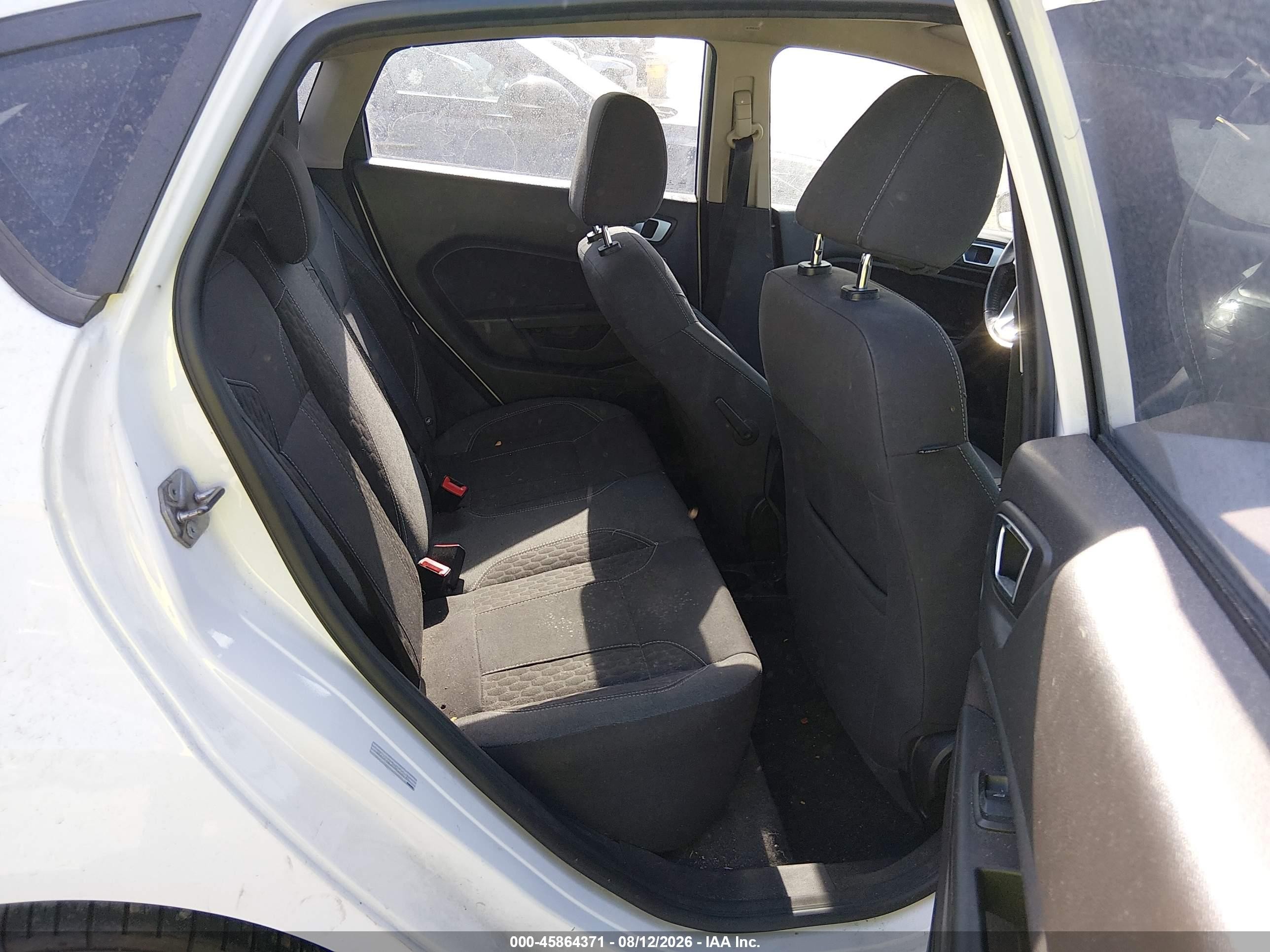 2015 Ford Fiesta Se White vin: 3FADP4EJ7FM108245