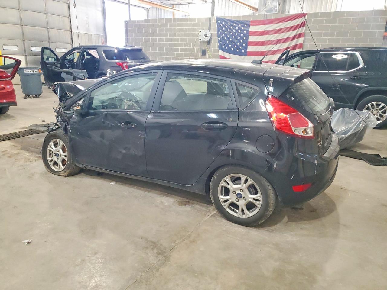 2015 Ford Fiesta Se Черный vin: 3FADP4EJ7FM145943