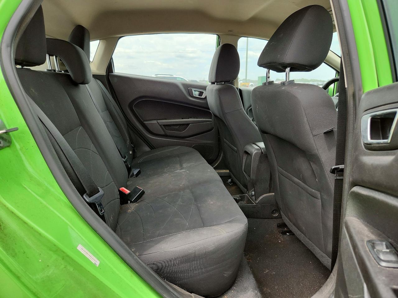 2015 Ford Fiesta Se Green vin: 3FADP4EJ7FM150415