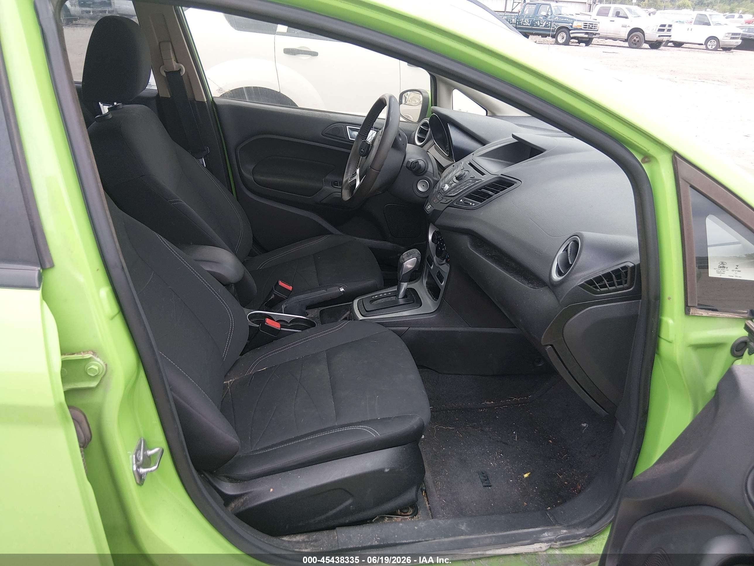 2015 Ford Fiesta Se Green vin: 3FADP4EJ7FM161480