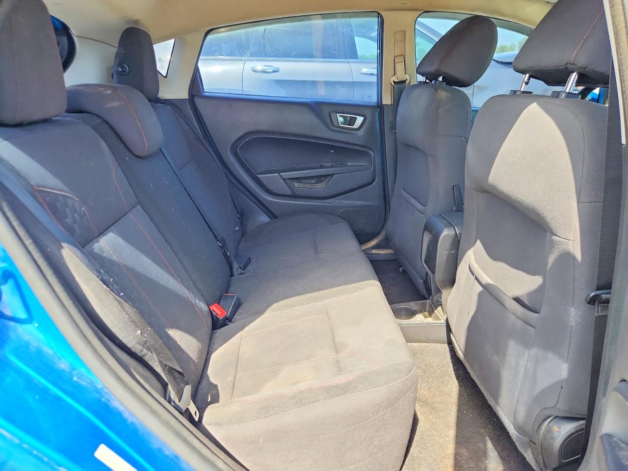 2015 Ford Fiesta Se Blue vin: 3FADP4EJ7FM190526