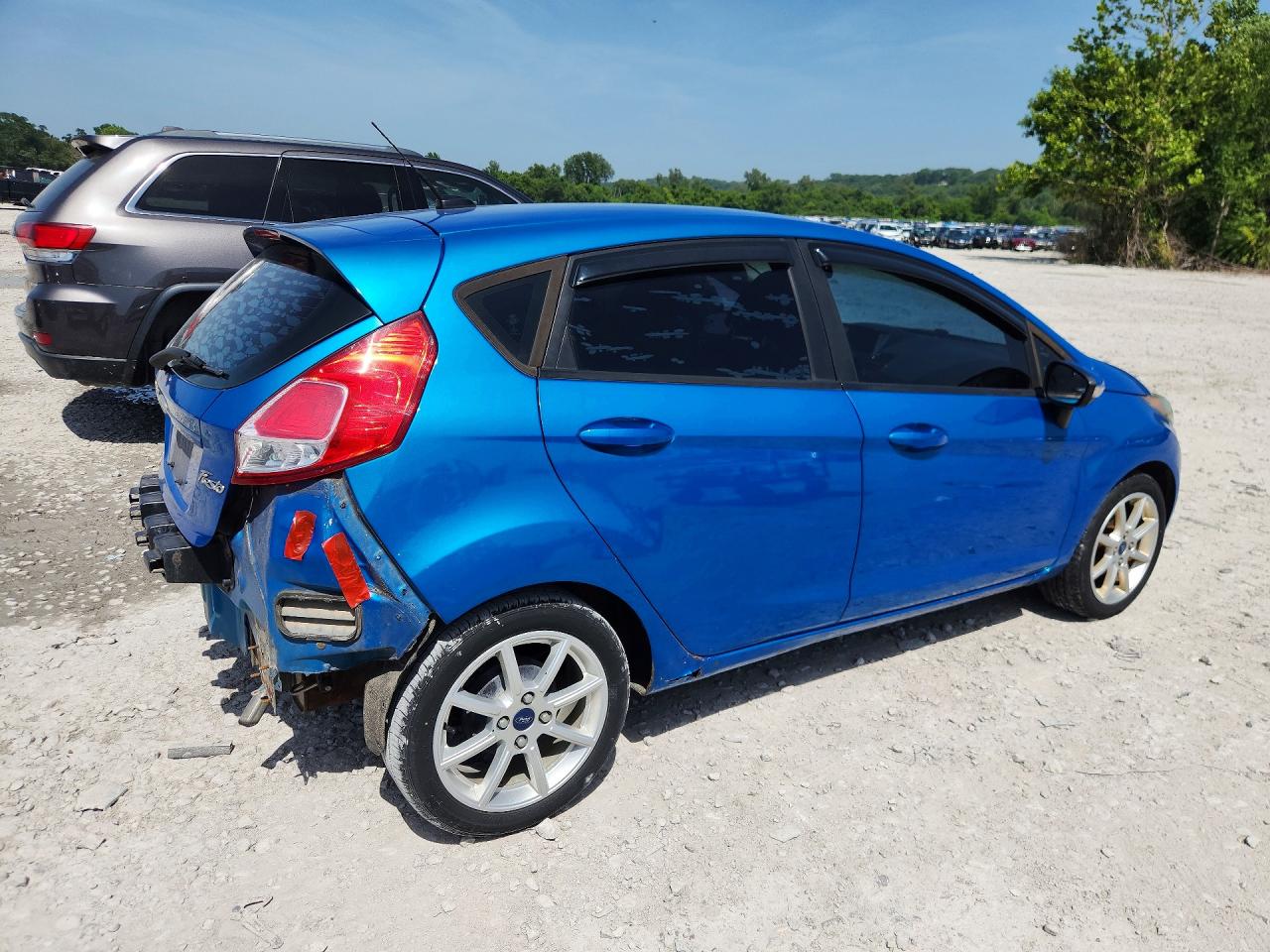 2015 Ford Fiesta Se Blue vin: 3FADP4EJ7FM190526