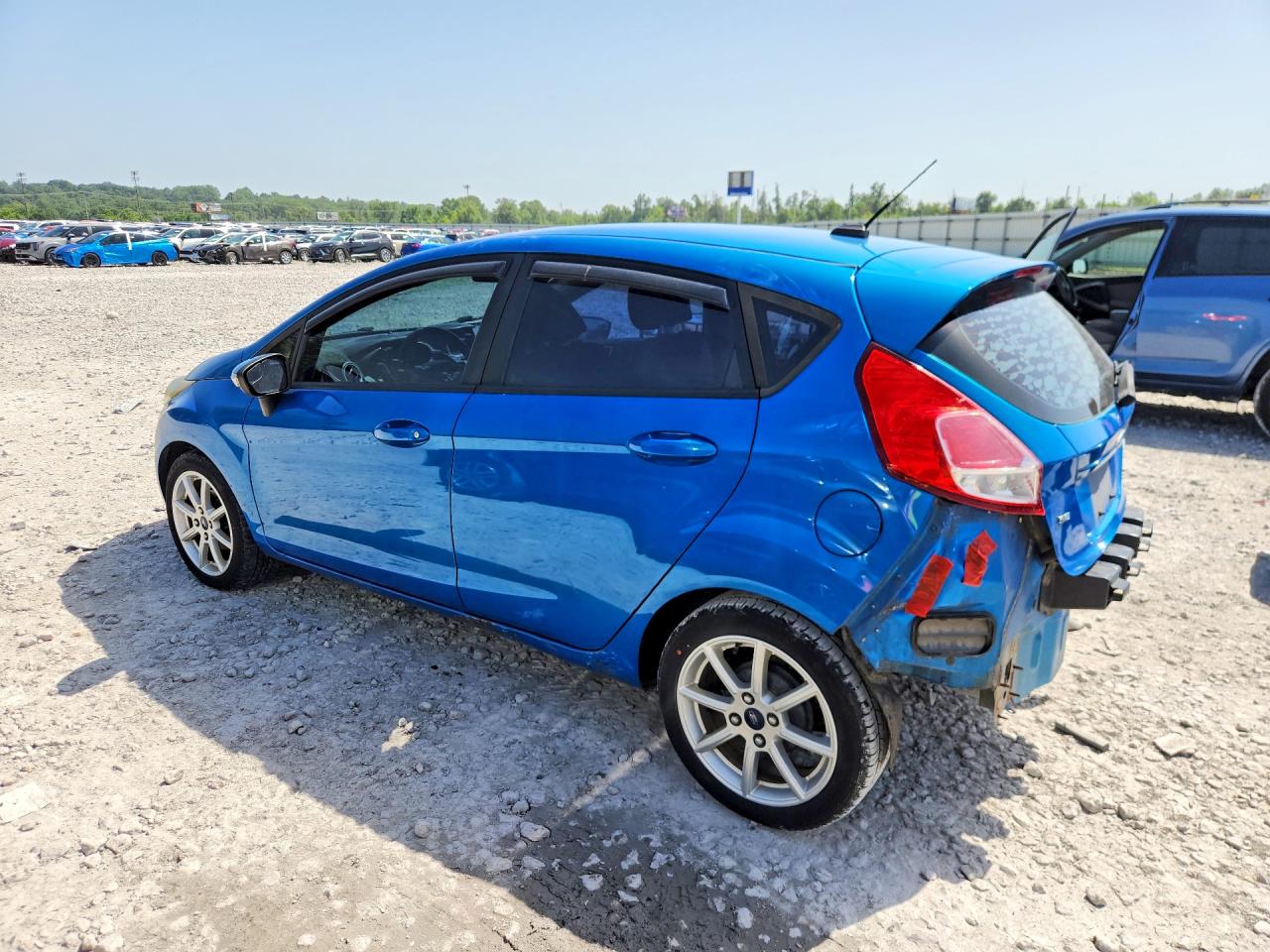 2015 Ford Fiesta Se Blue vin: 3FADP4EJ7FM190526