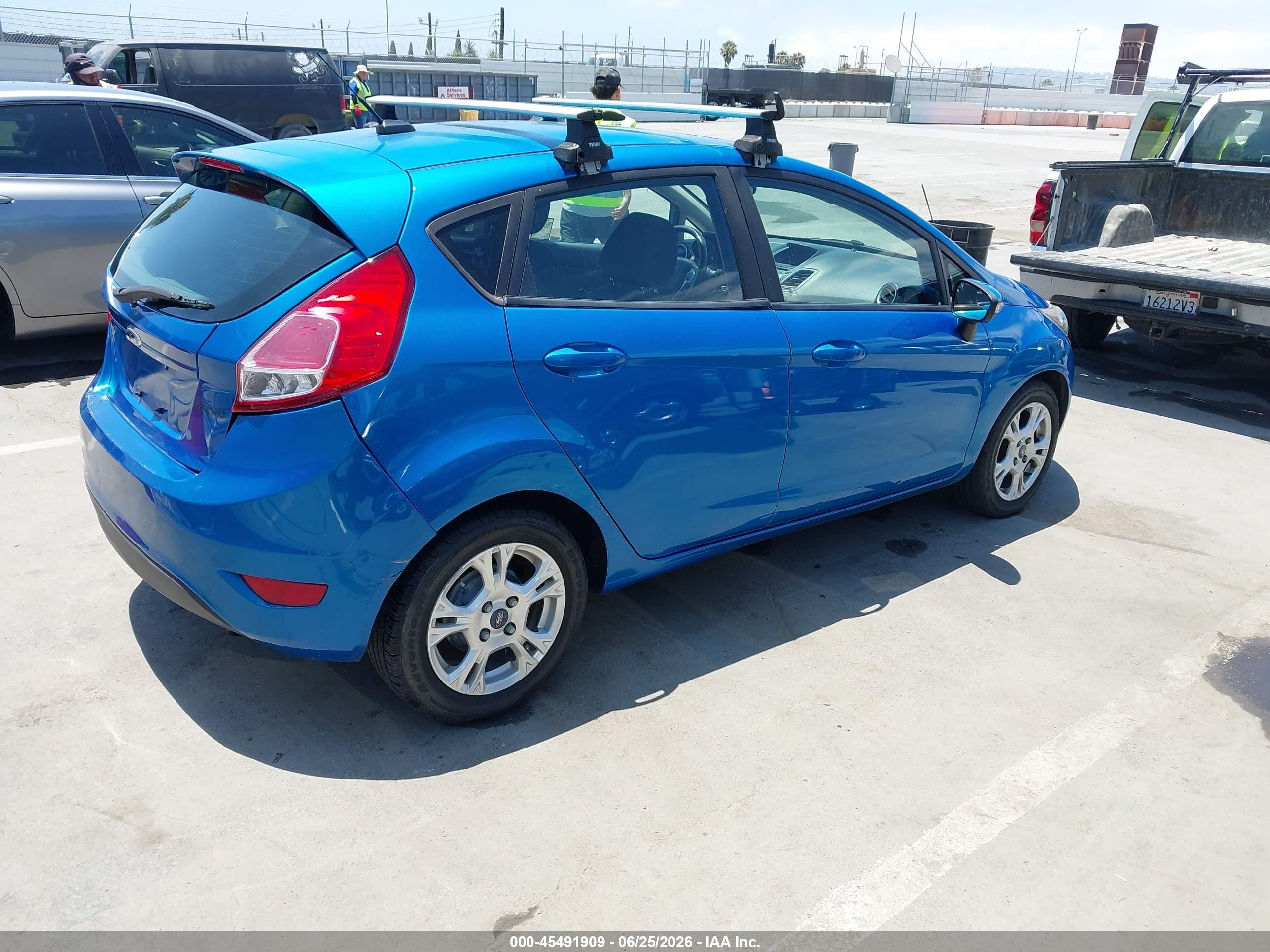 2015 Ford Fiesta Se Blue vin: 3FADP4EJ7FM224917