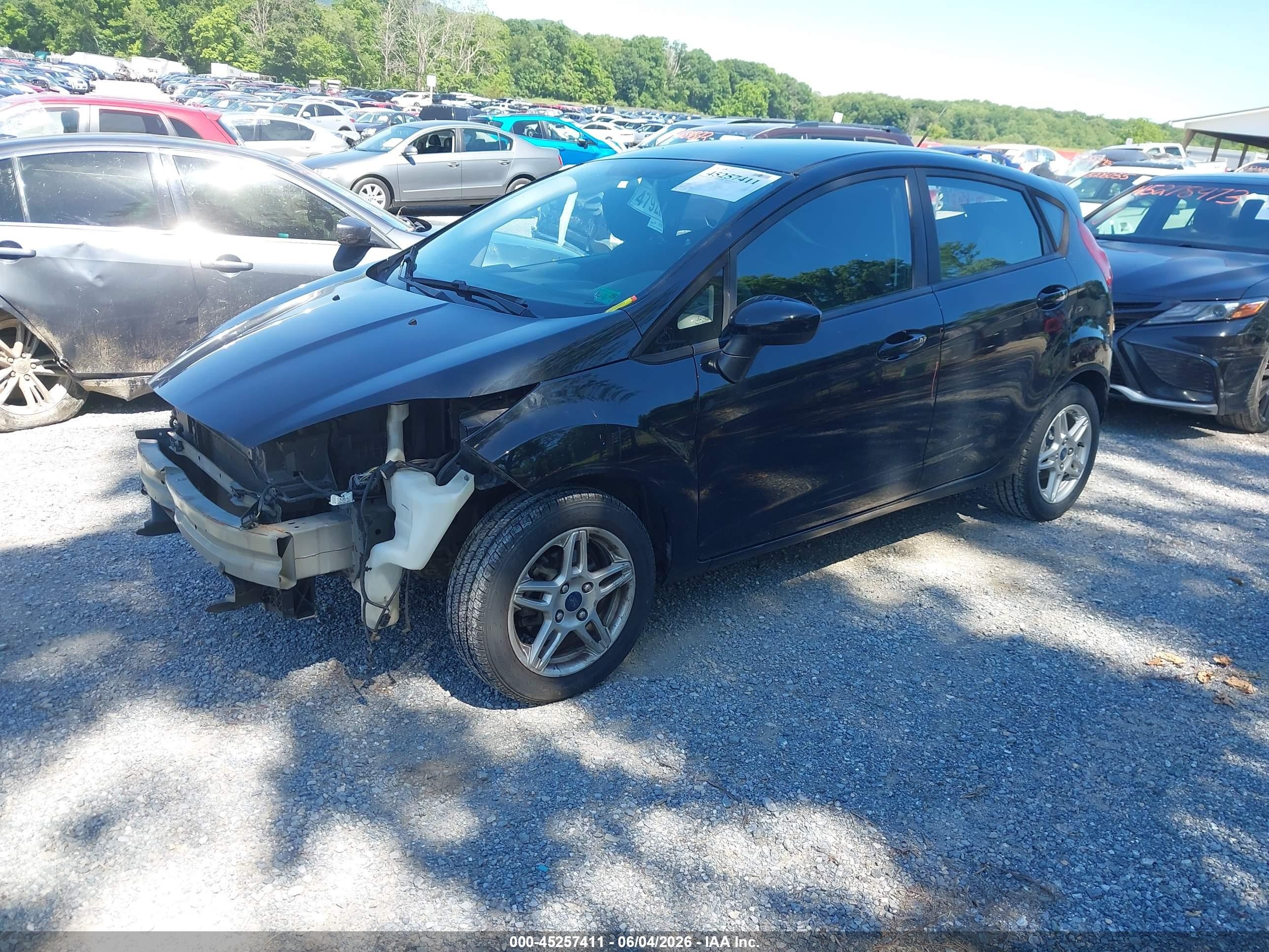 2018 Ford Fiesta Se Black vin: 3FADP4EJ7JM106777