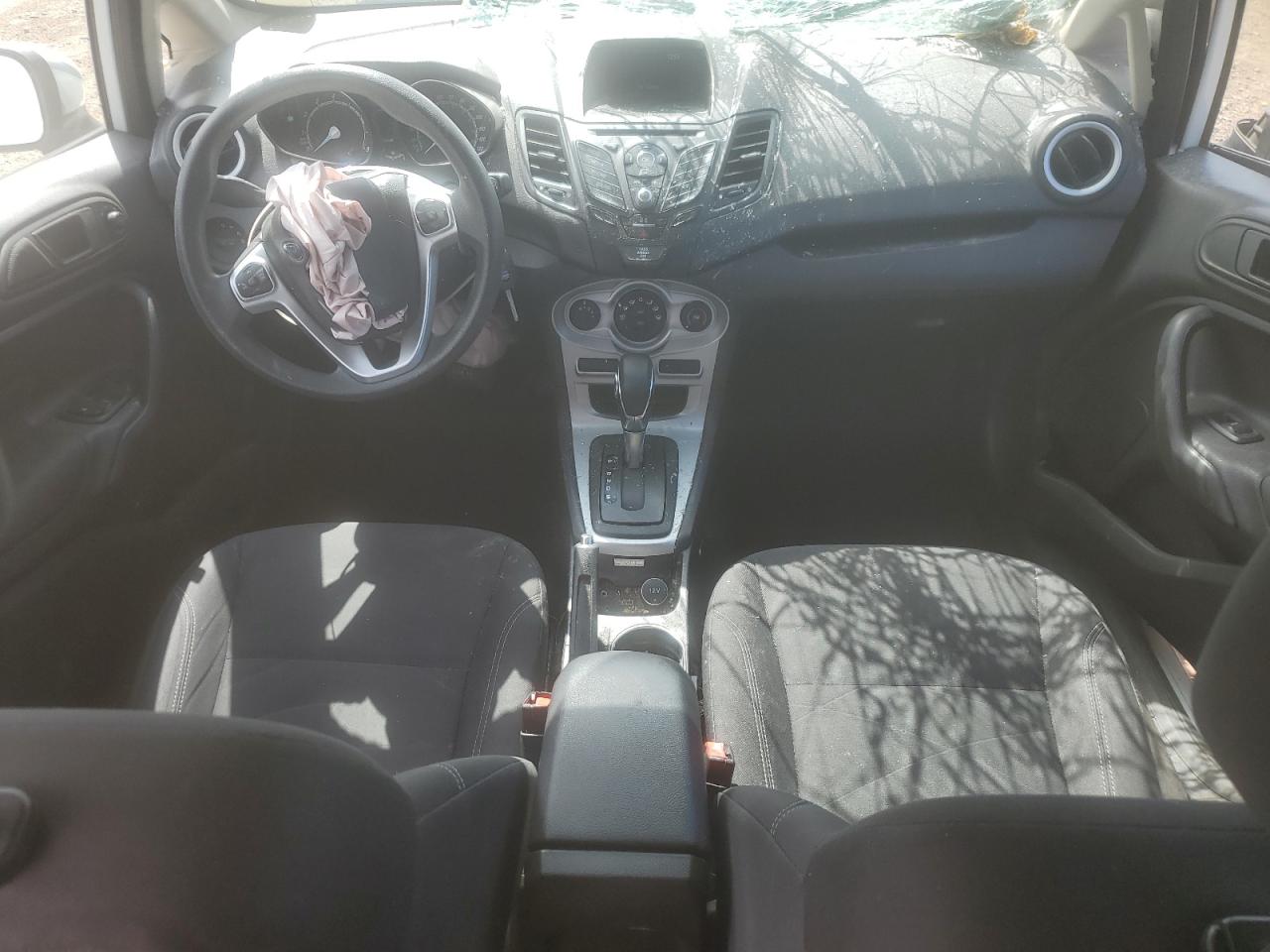 2018 Ford Fiesta Se White vin: 3FADP4EJ7JM114006